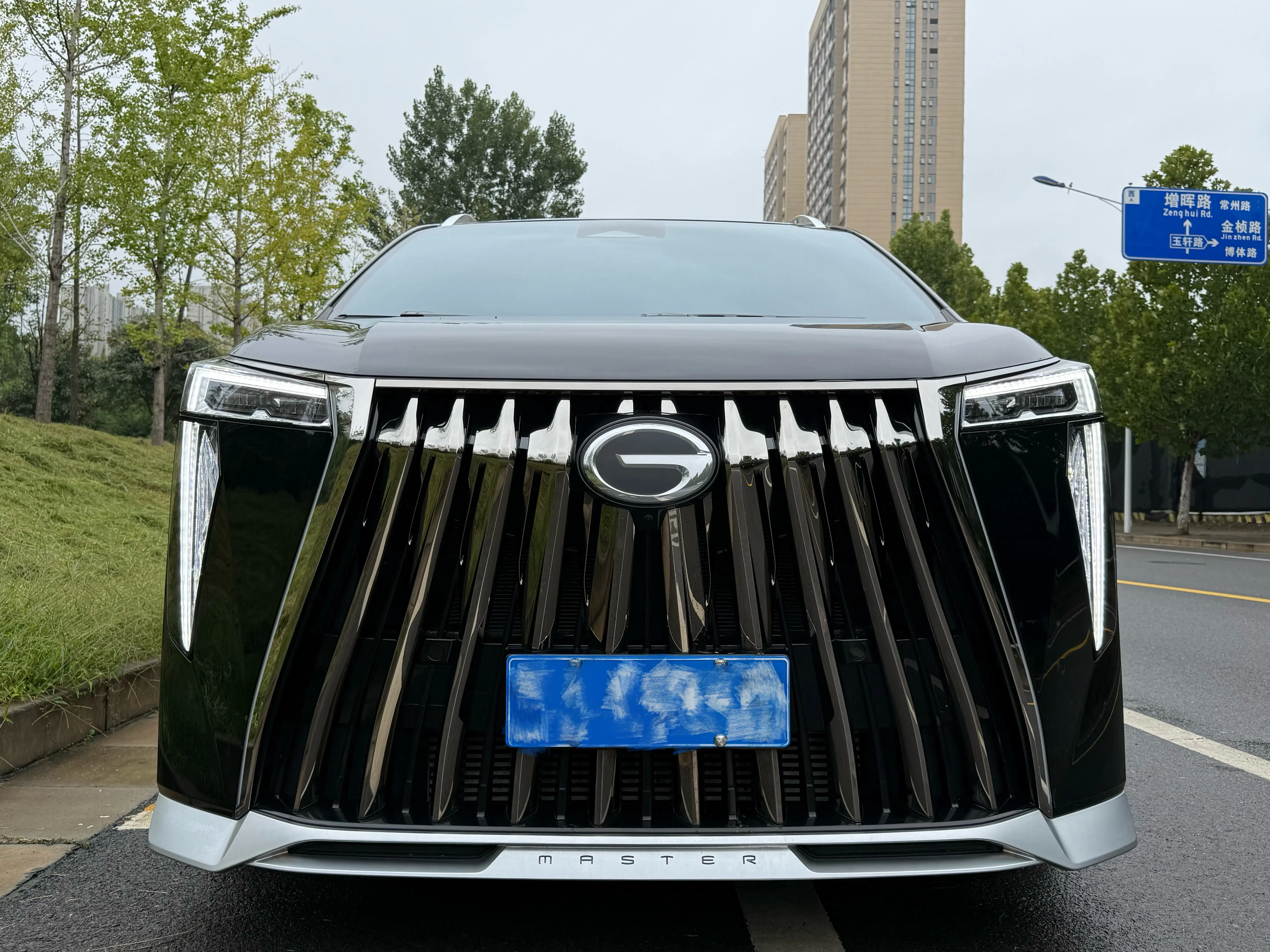 GAC Trumpchi M8  из Китая