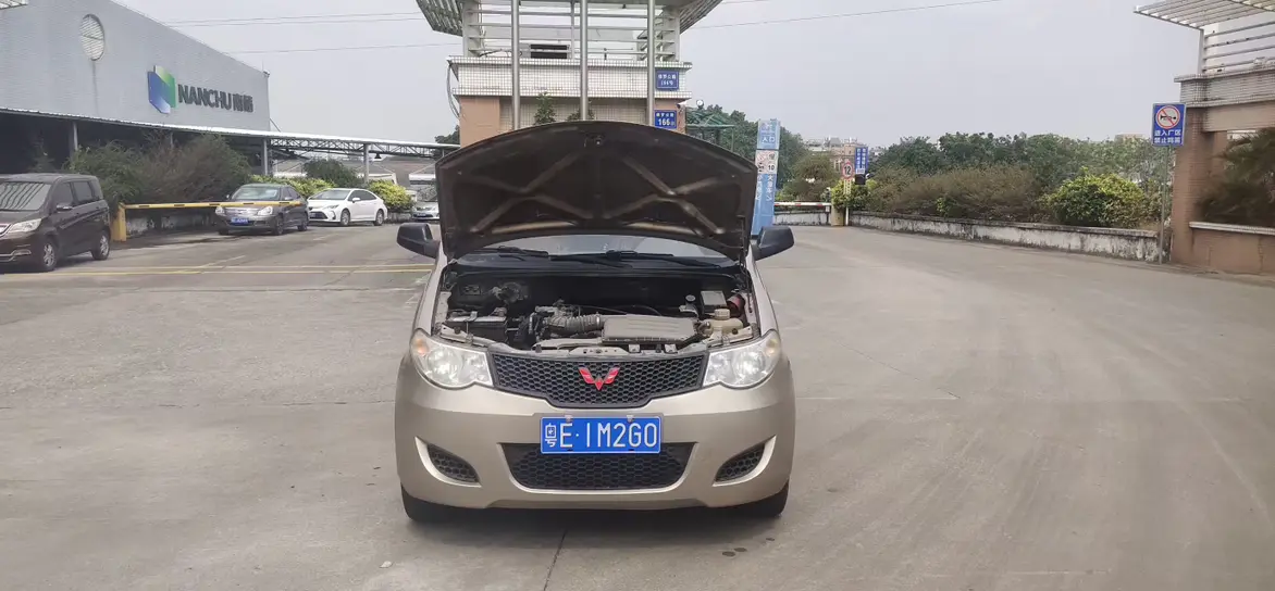 Wuling Hongguang  из Китая