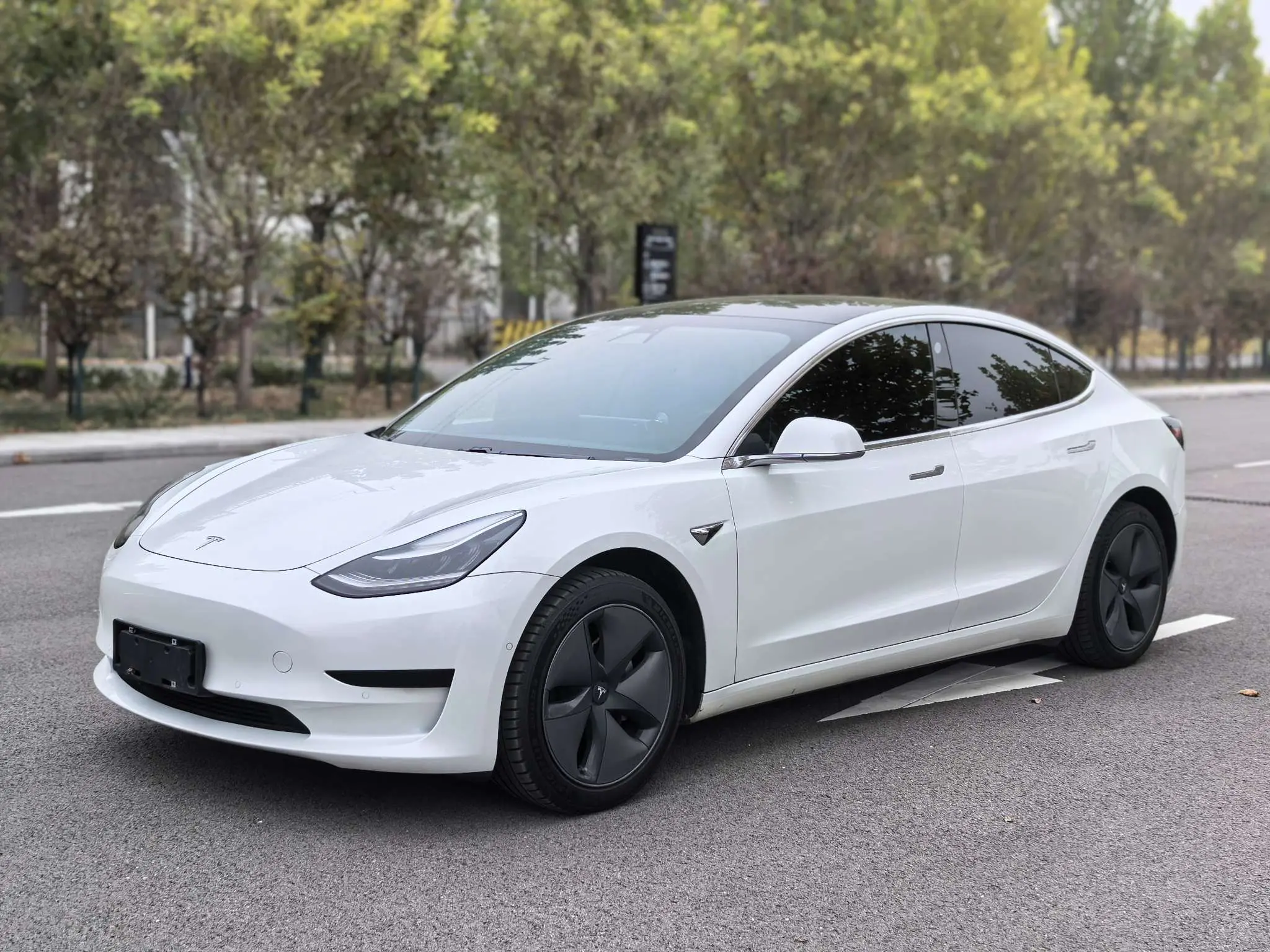 Tesla Model 3  из Китая