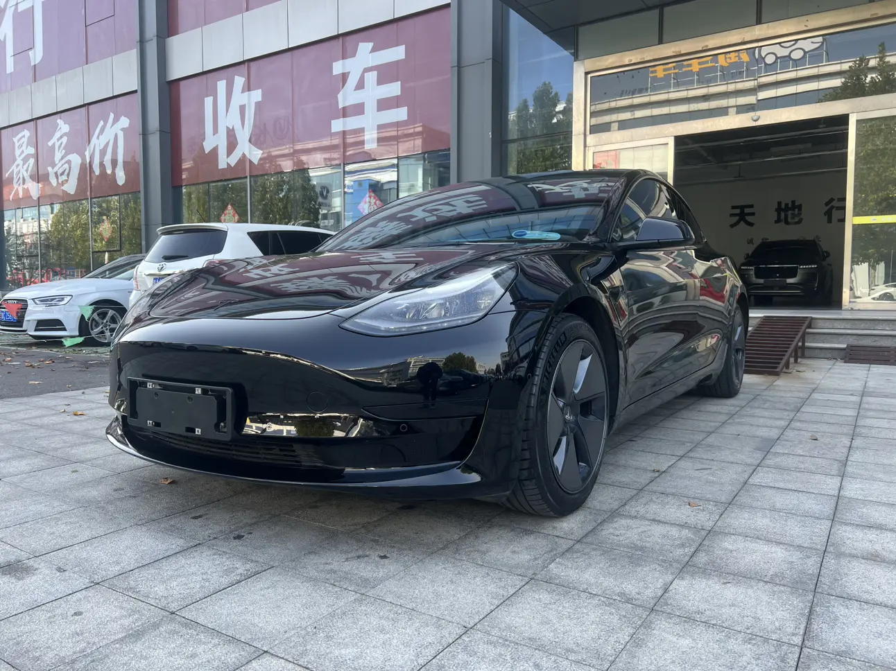 Tesla Model 3  из Китая