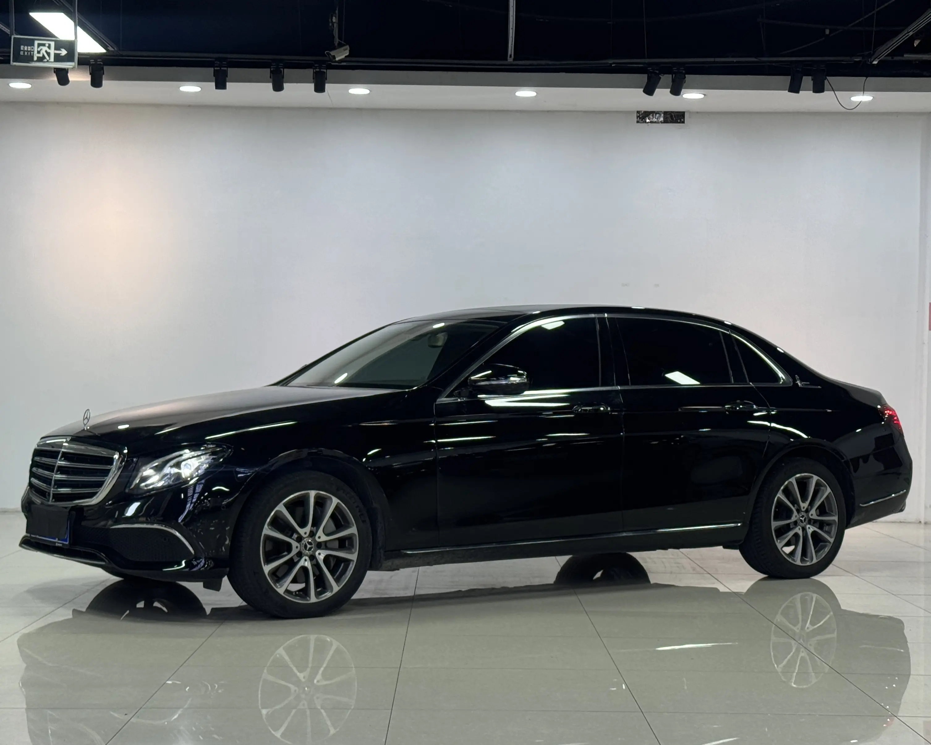 Mercedes-Benz E-Class  из Китая