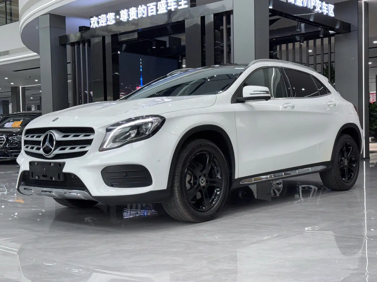 Mercedes-Benz GLA  из Китая