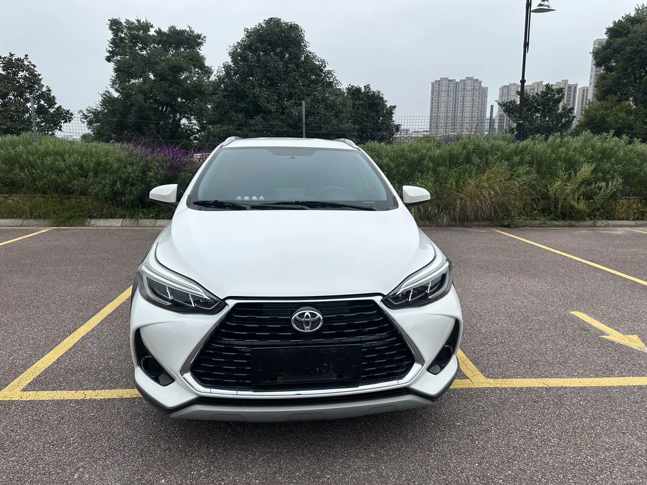 Toyota Yaris L  из Китая