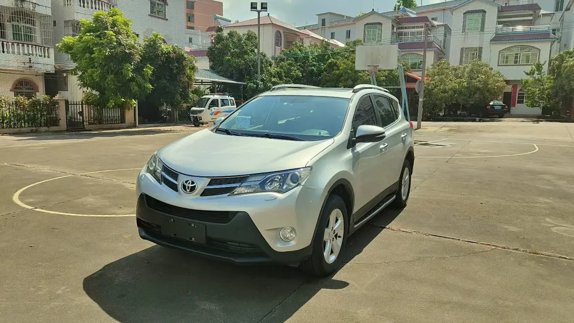 Toyota RAV4  из Китая