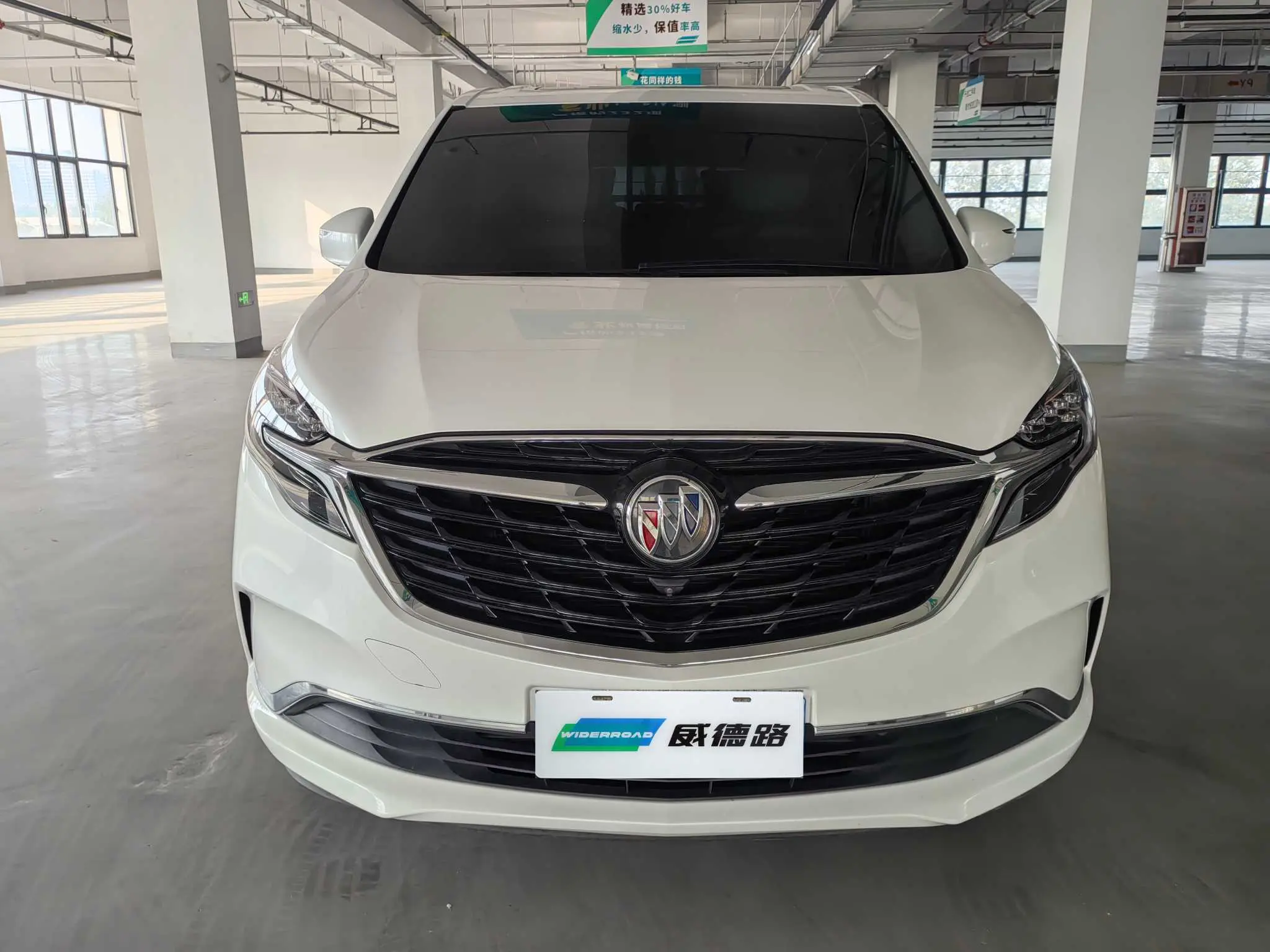 Buick GL8  из Китая