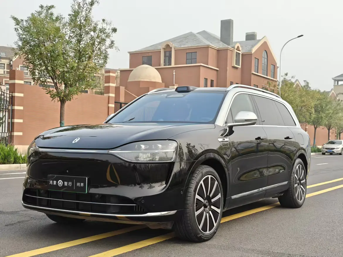 AITO M9 (Wenjie M9)  из Китая