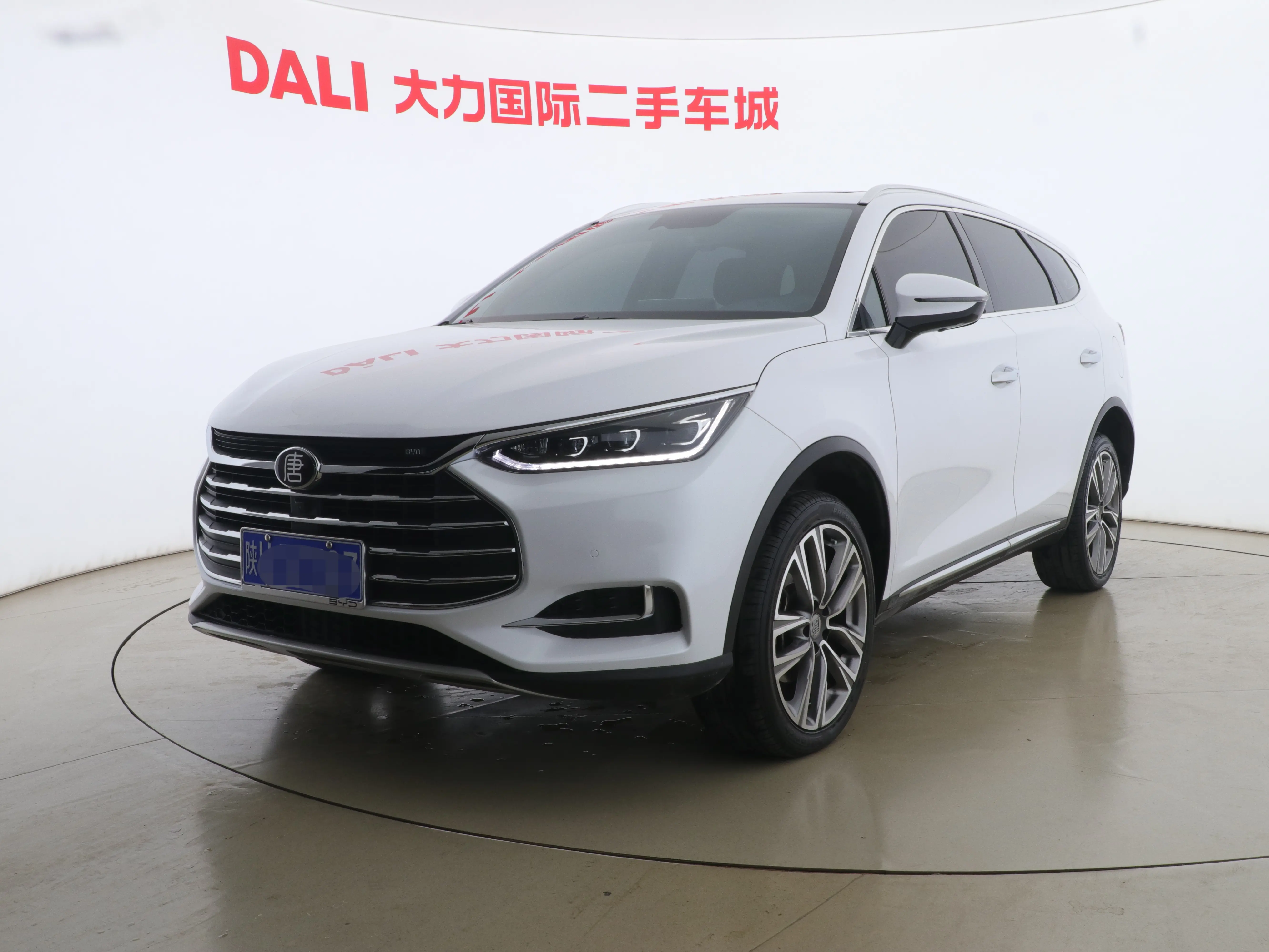 BYD Tang  из Китая