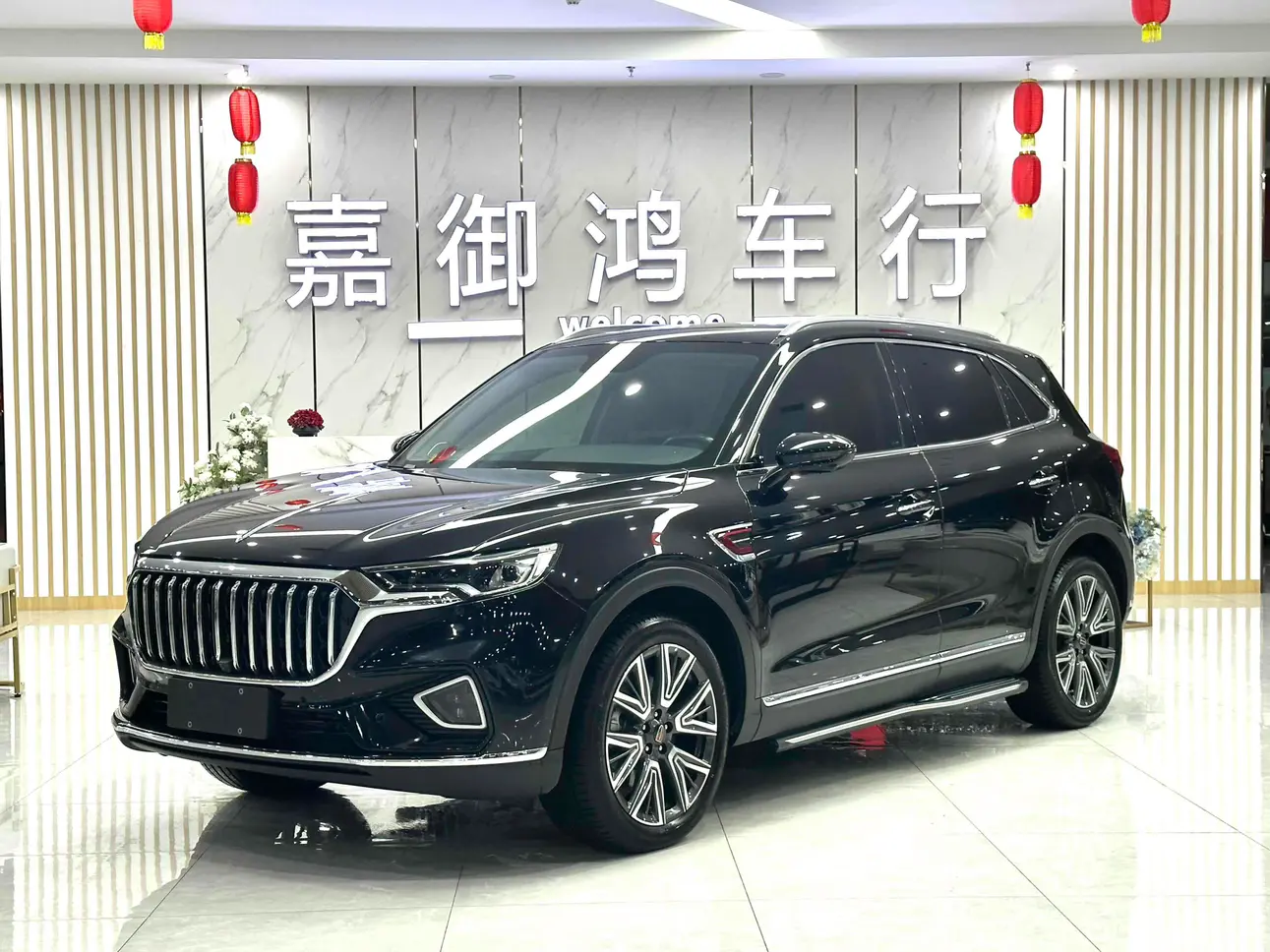 Hongqi HS5  из Китая