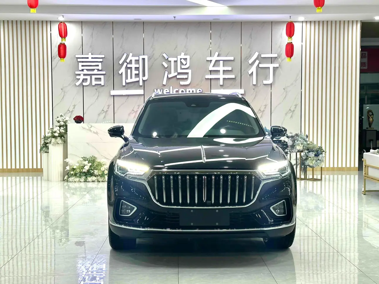 Hongqi HS5  из Китая