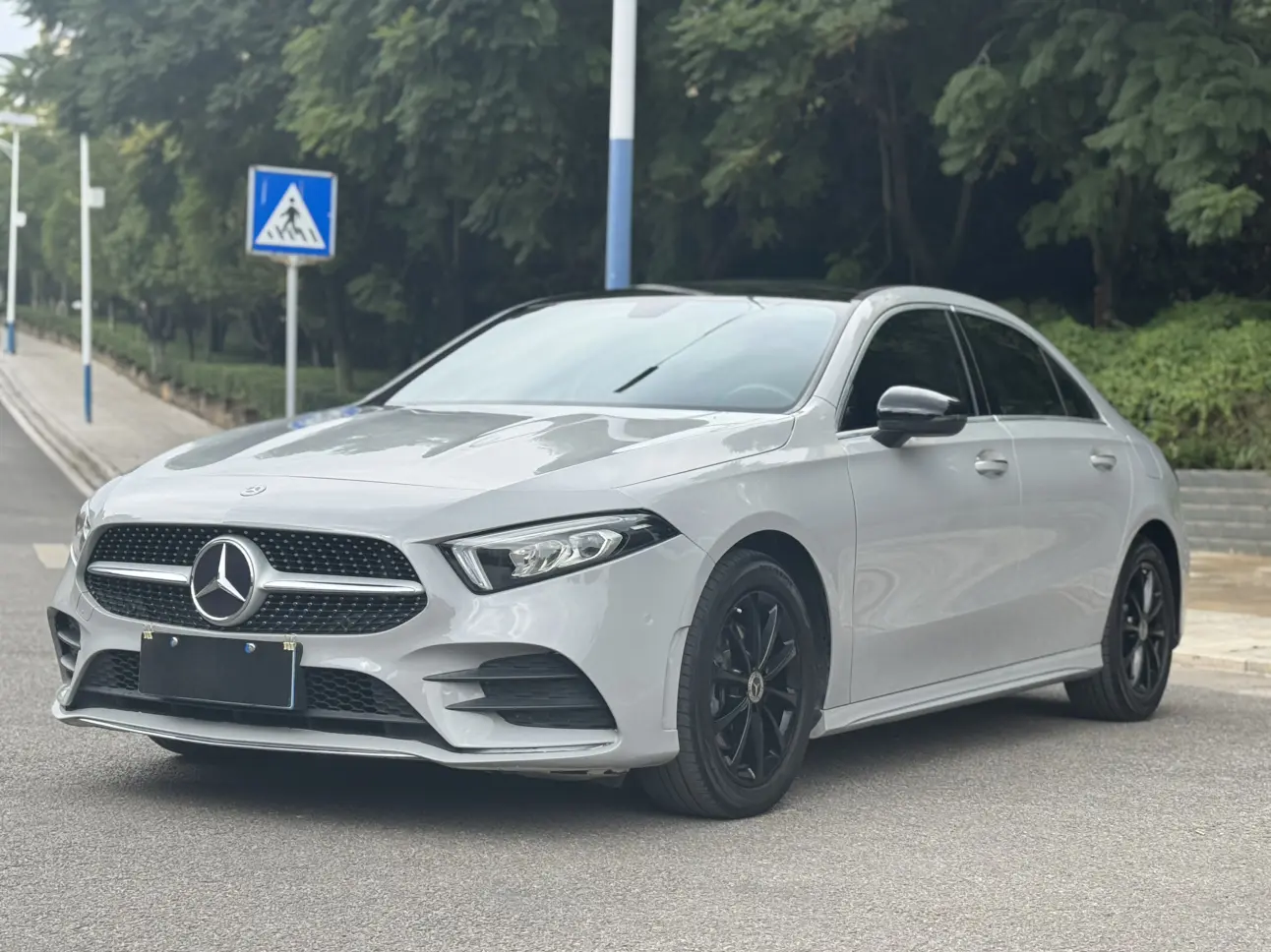 Mercedes-Benz Mercedes Benz A Class  из Китая