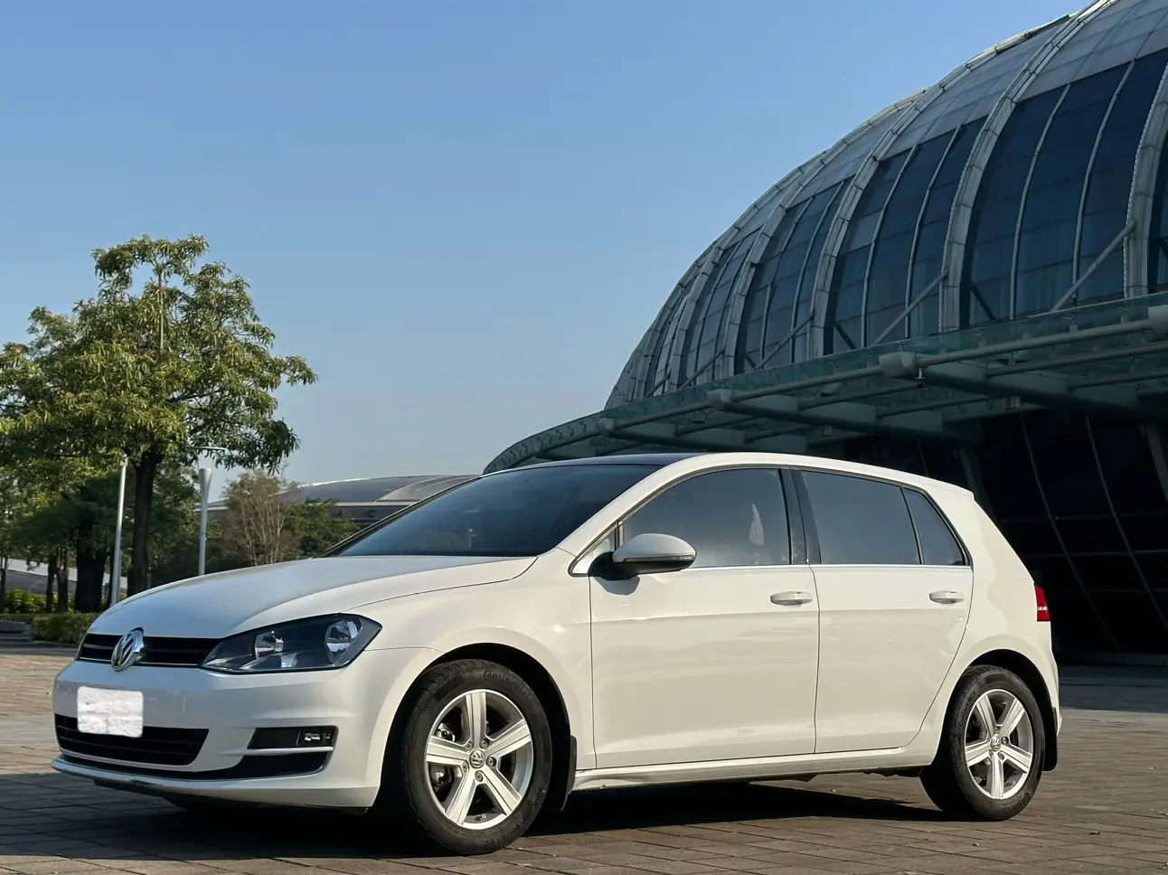 Volkswagen Golf  из Китая