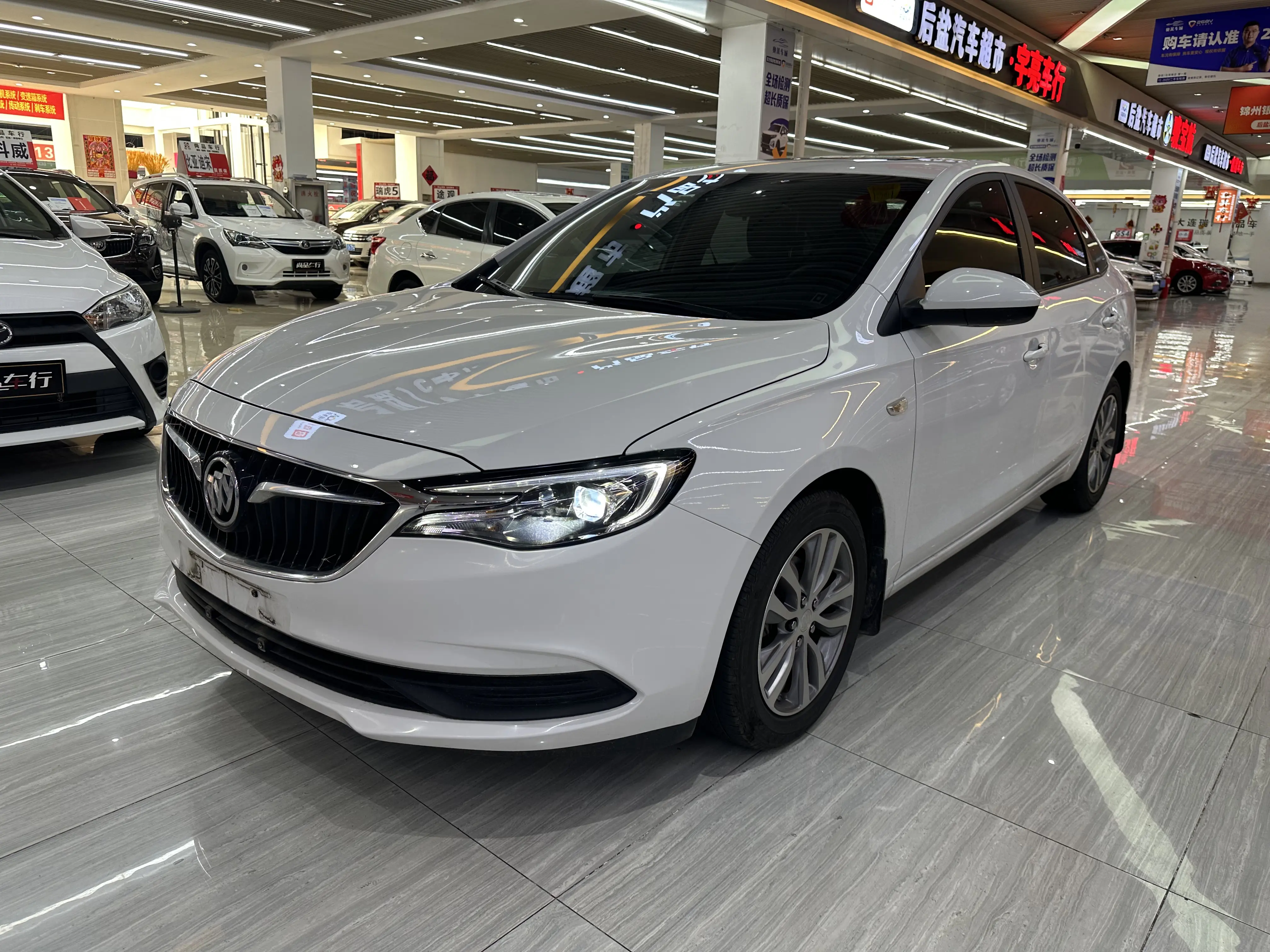 Buick Yinglang  из Китая