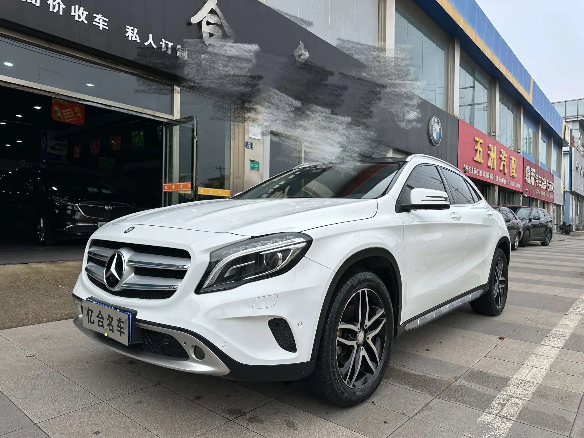Mercedes-Benz GLA  из Китая