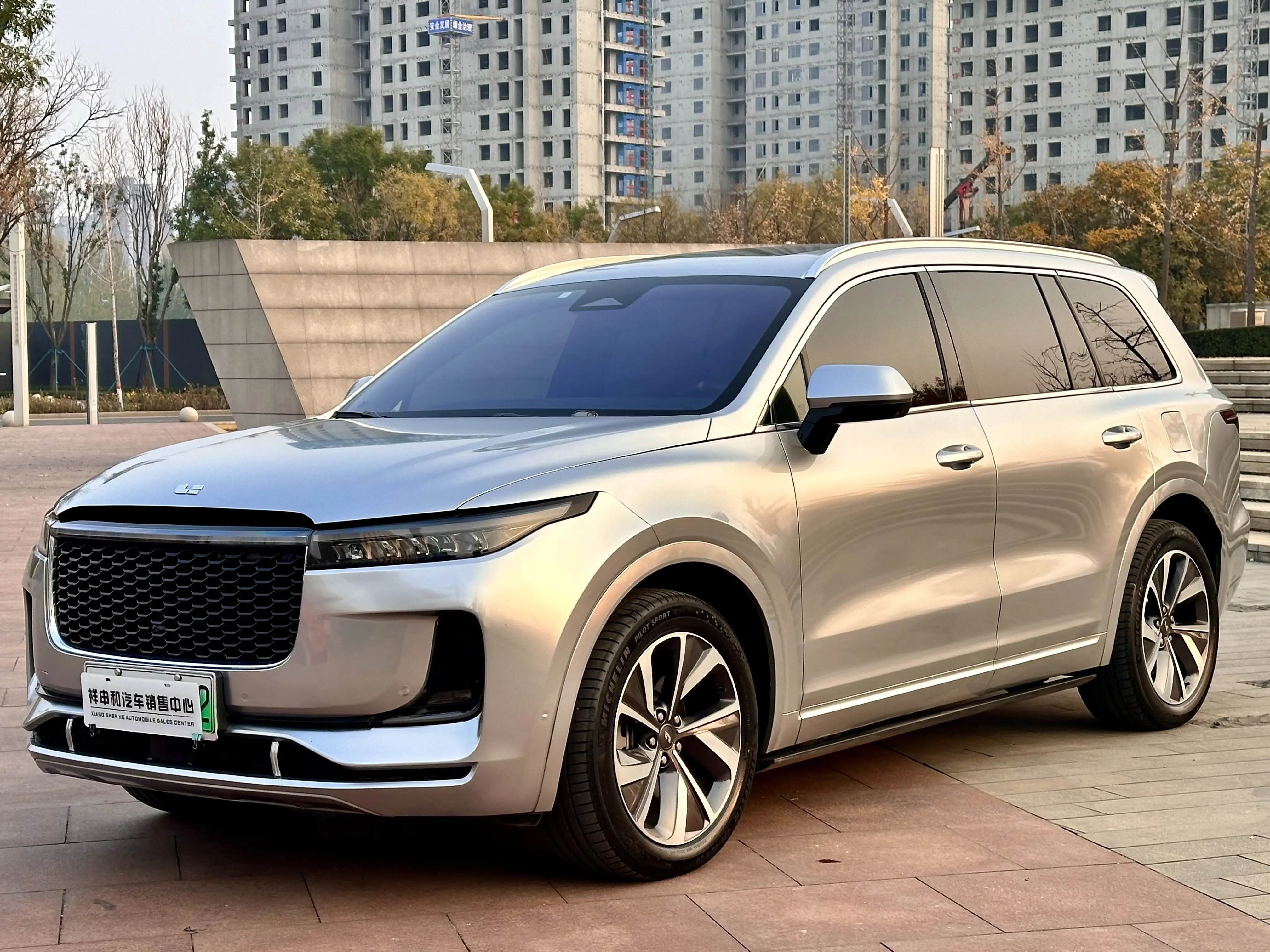 Li ONE (Ideal ONE)  из Китая