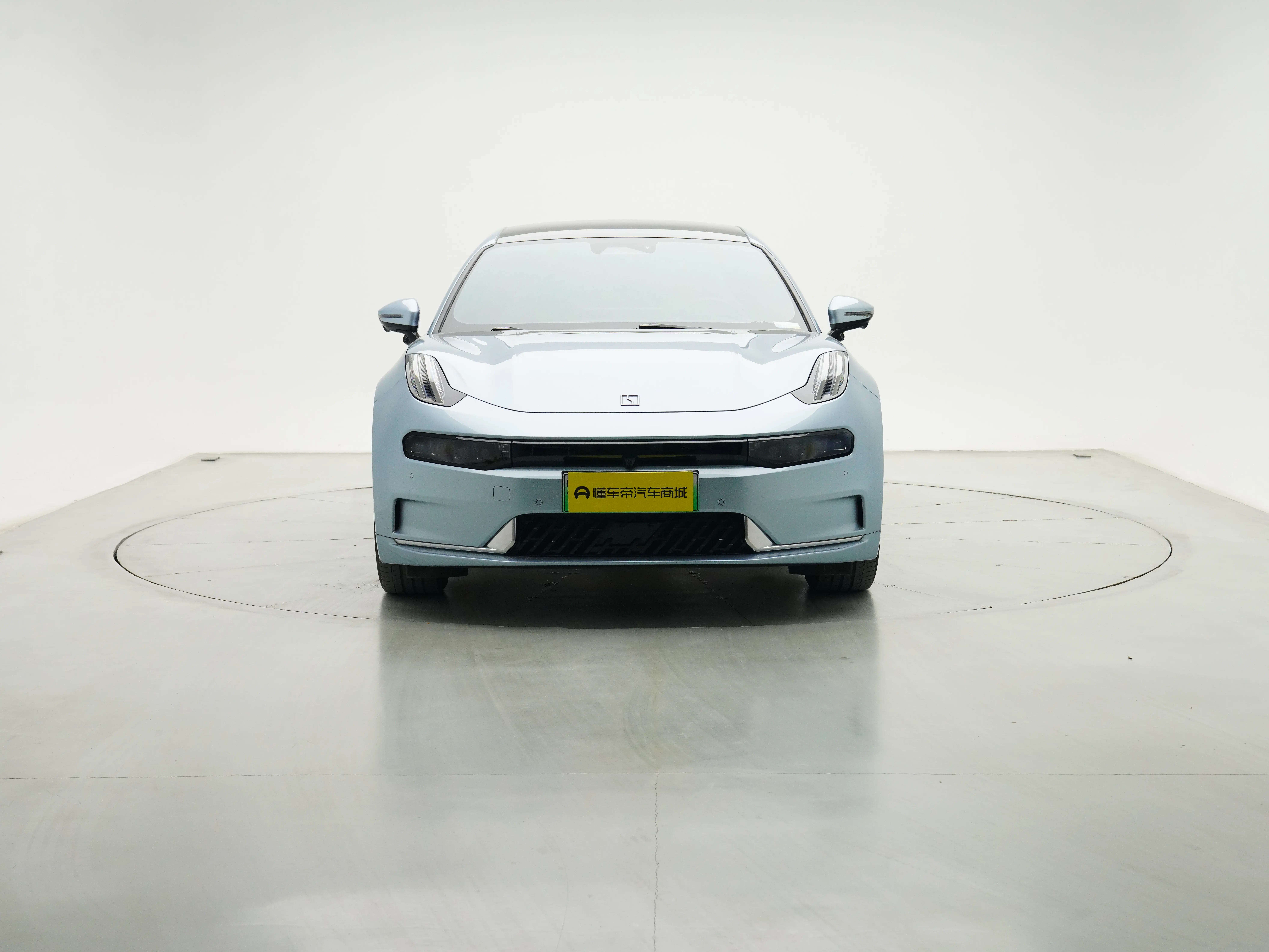 ZEEKR 001  из Китая