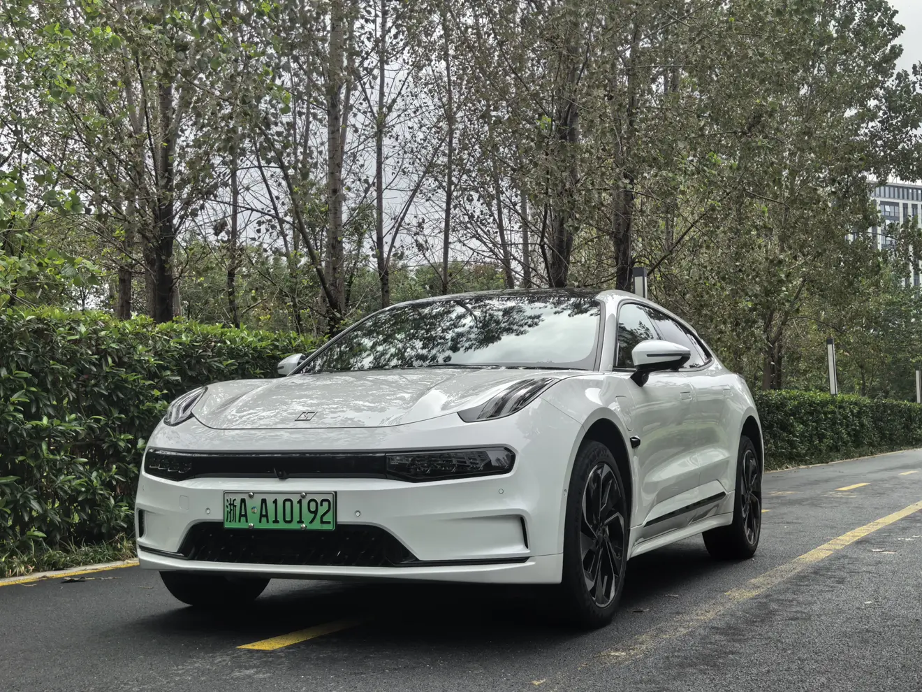 ZEEKR 001  из Китая