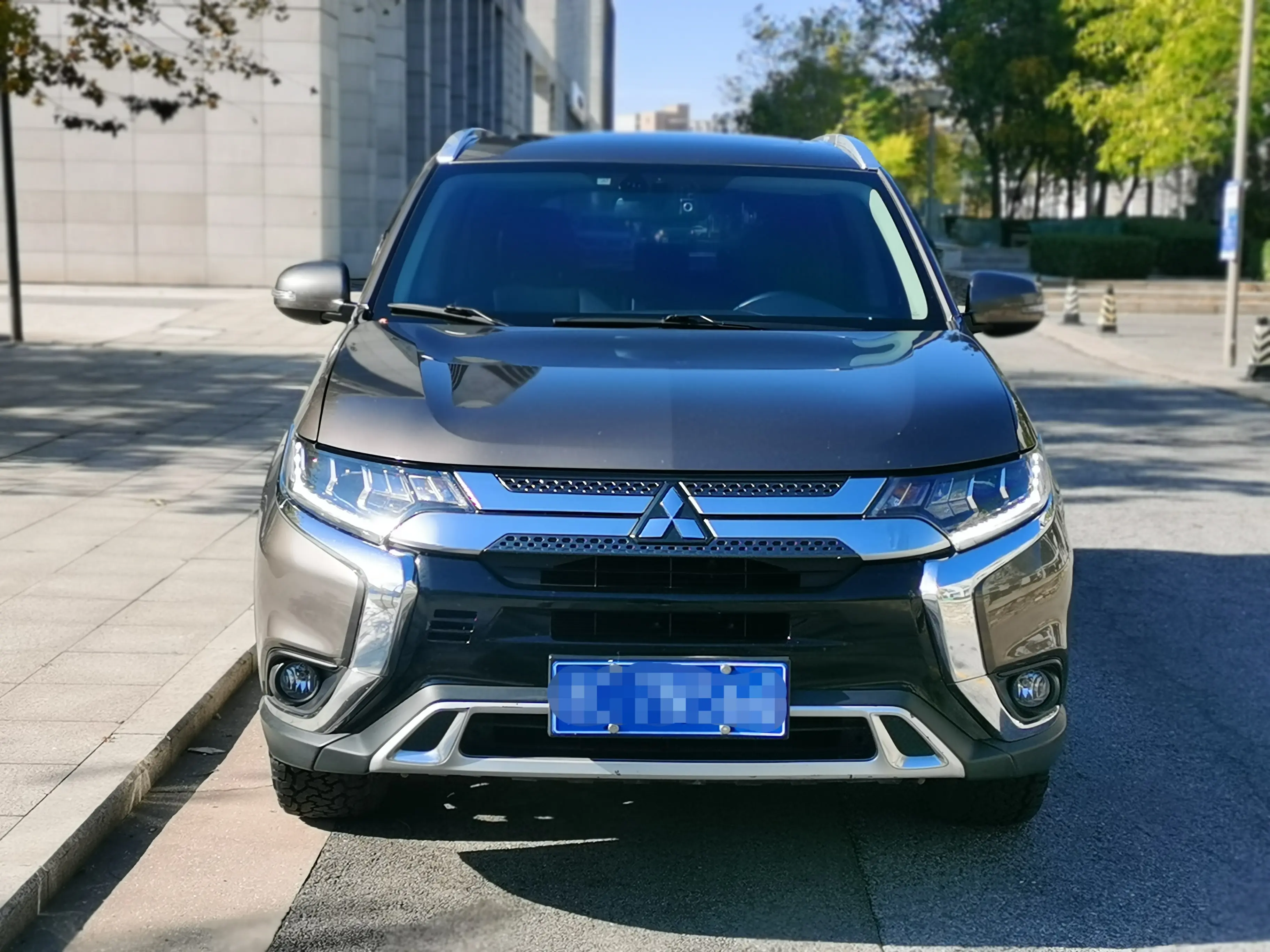 Mitsubishi Outlander  из Китая