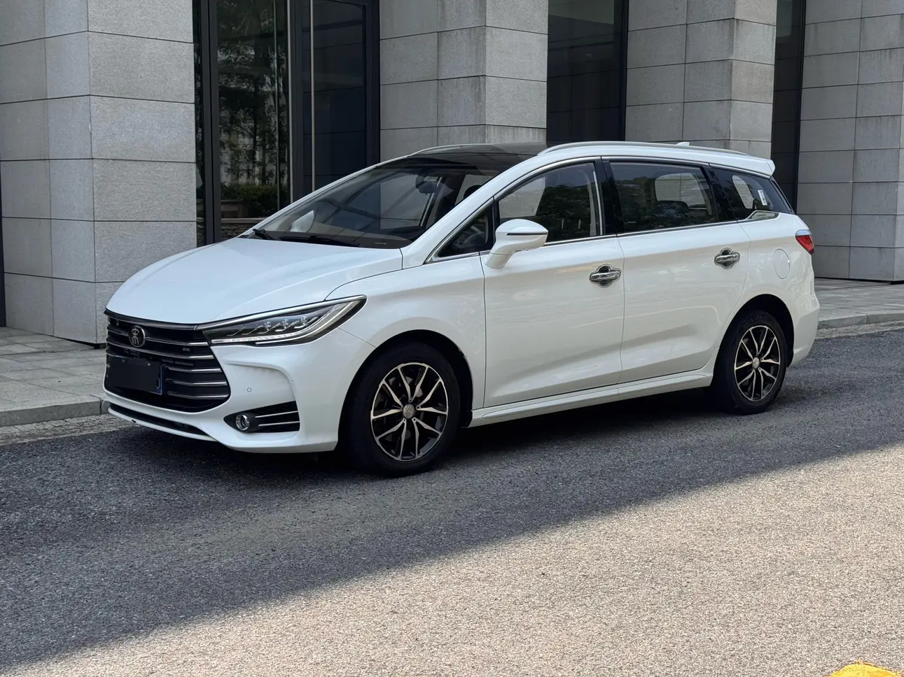 BYD Song MAX  из Китая