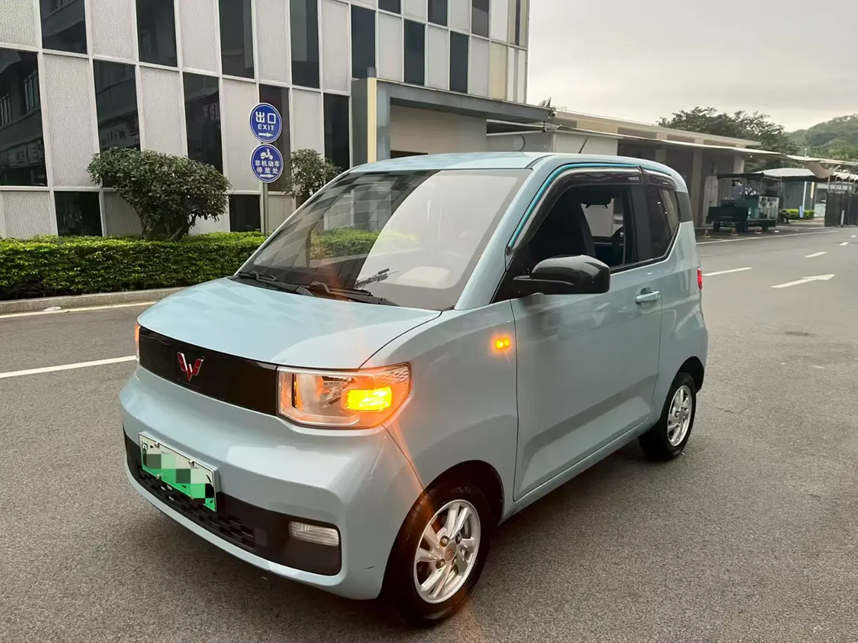 Wuling Hongguang MINIEV  из Китая
