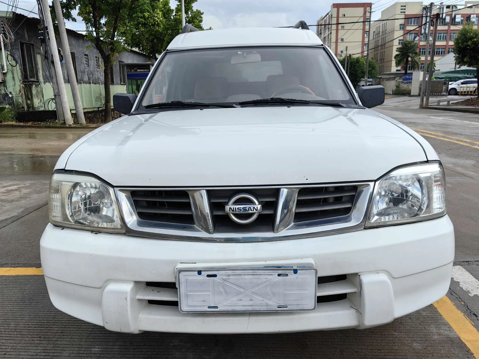 Nissan ZN van  из Китая