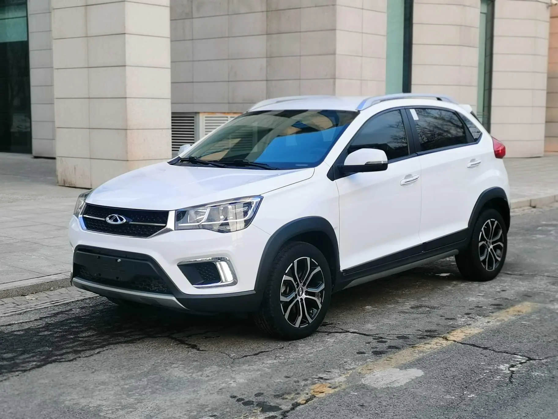 Chery Tiggo 3x  из Китая
