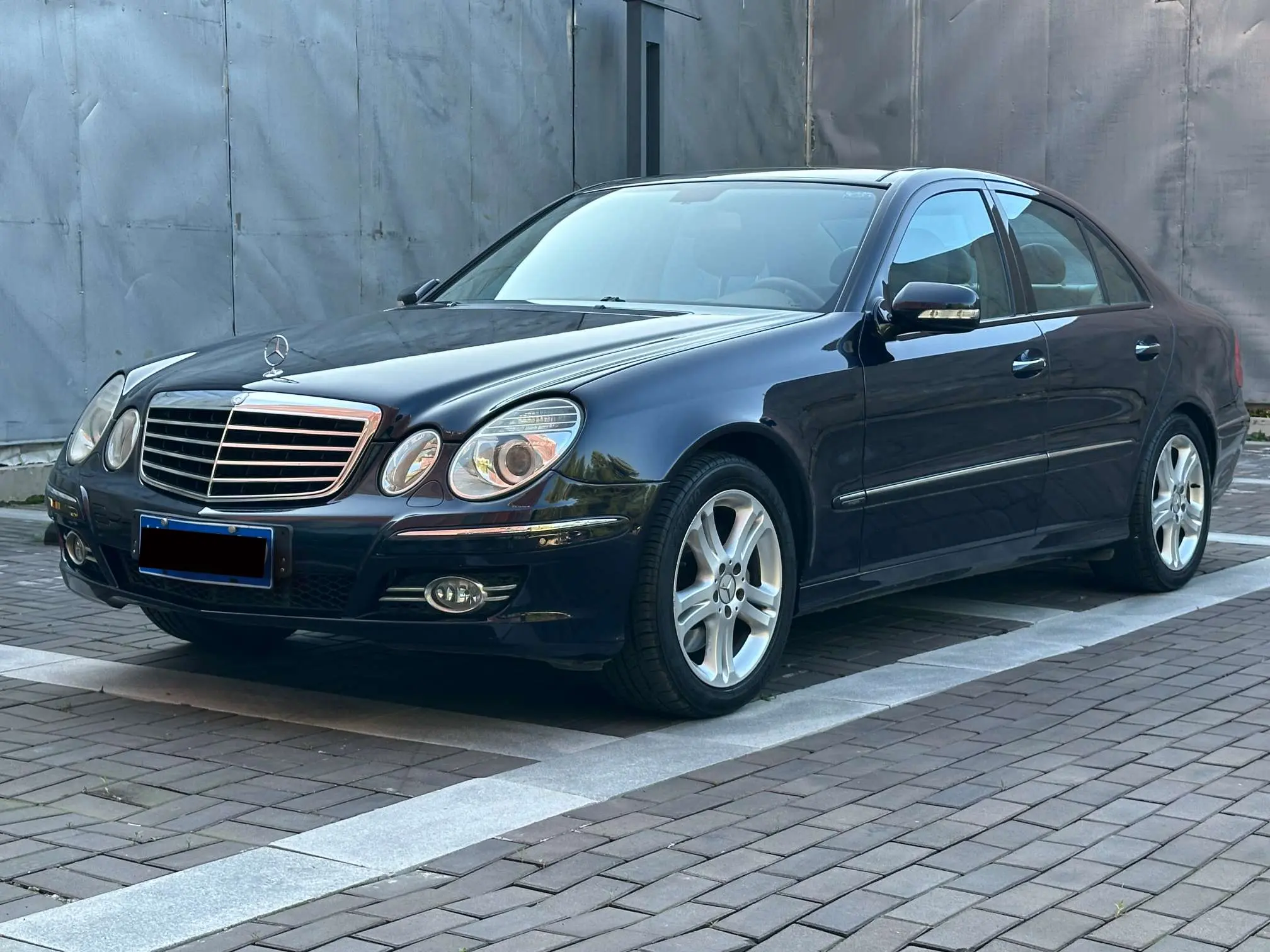 Mercedes-Benz E-Class  из Китая