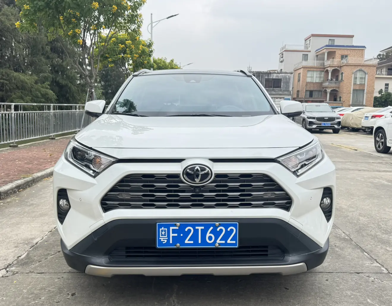 Toyota RAV4  из Китая