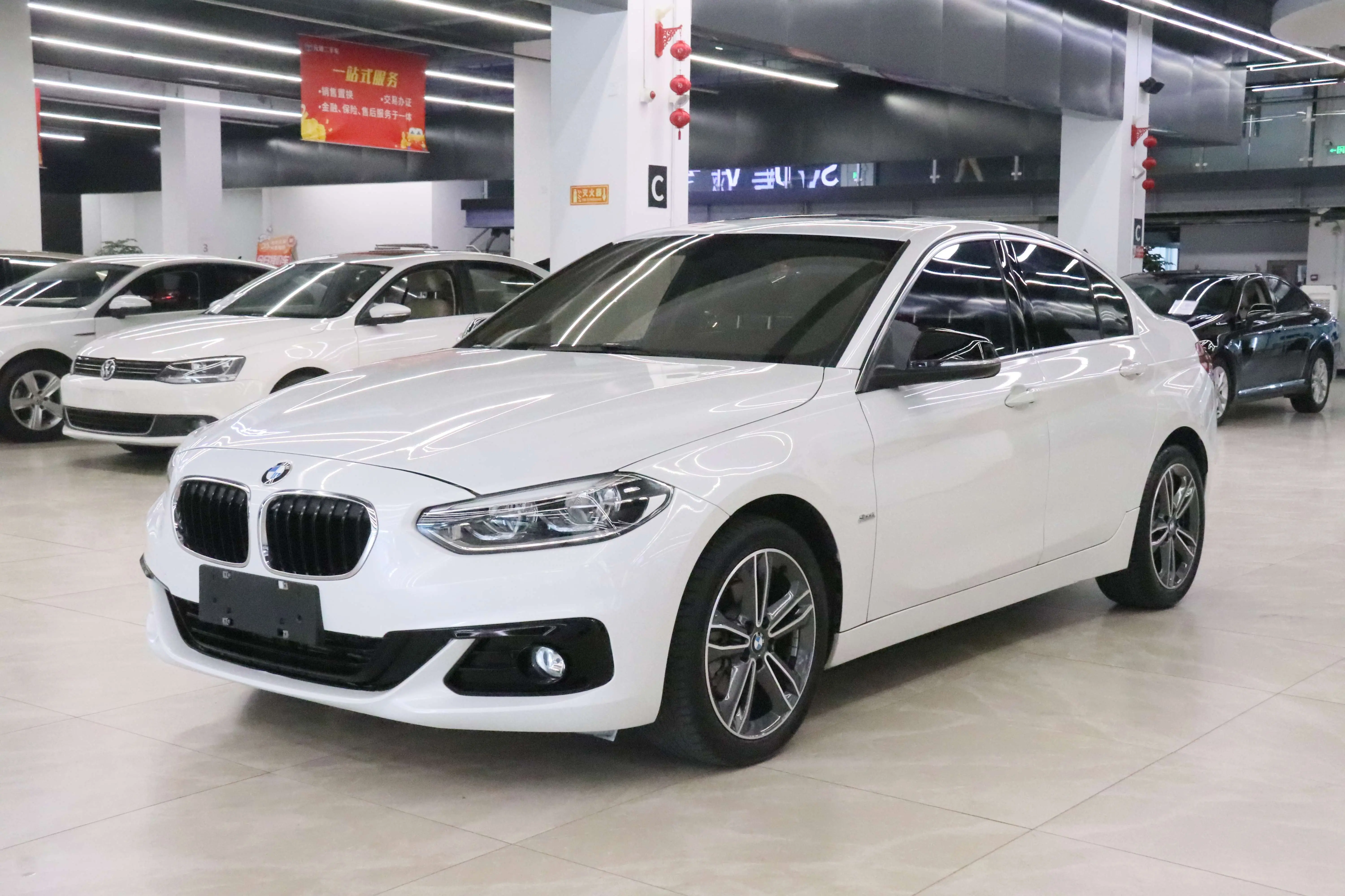 BMW 1 Series  из Китая