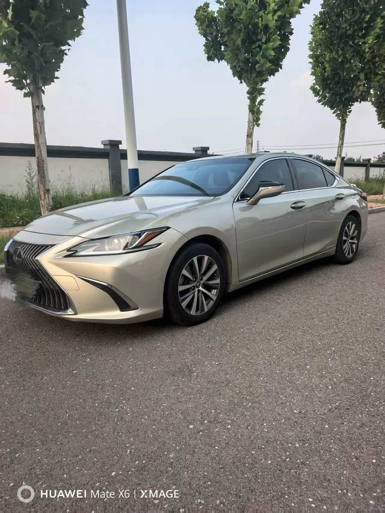 Lexus ES