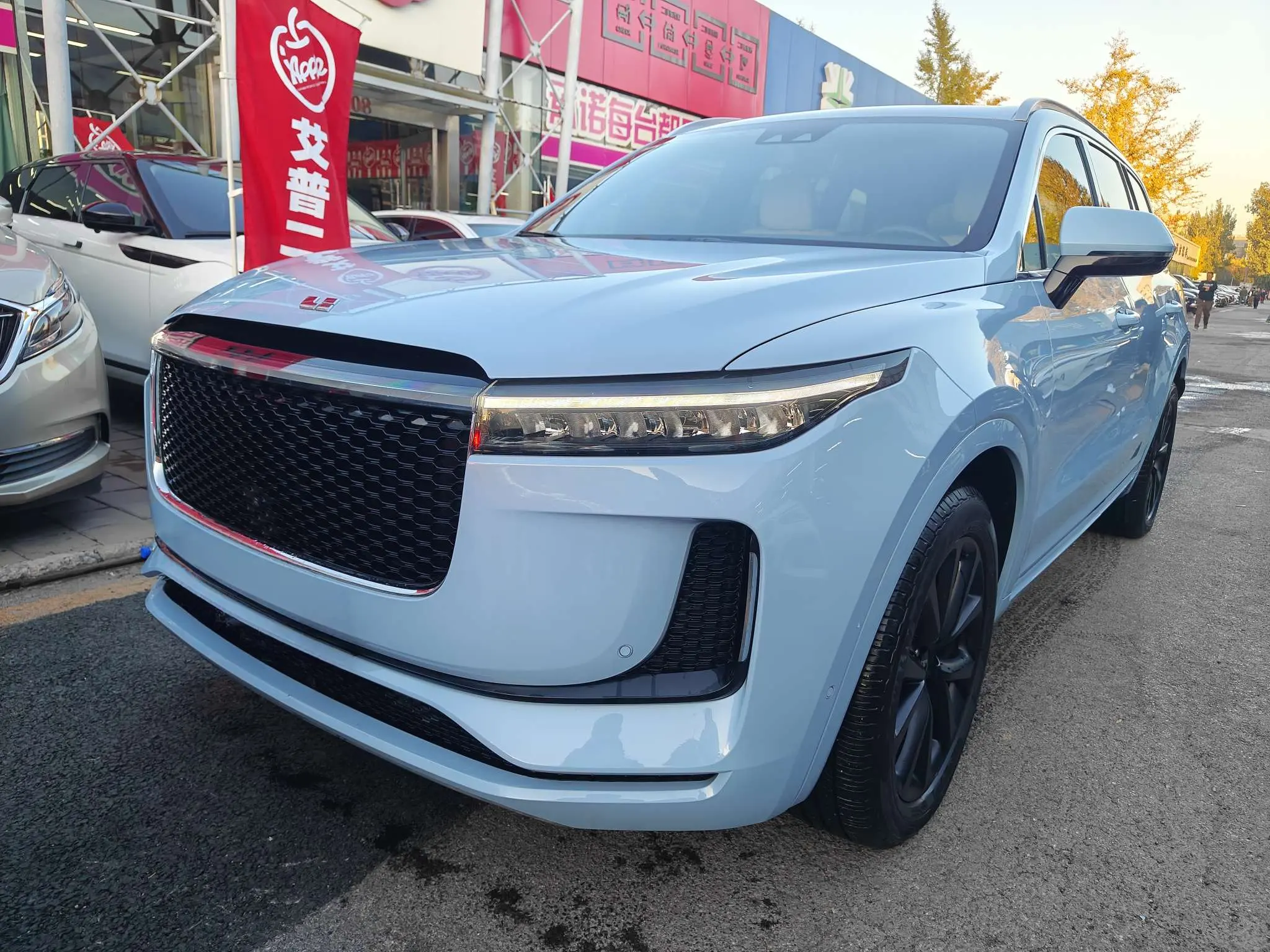 Li ONE (Ideal ONE)  из Китая