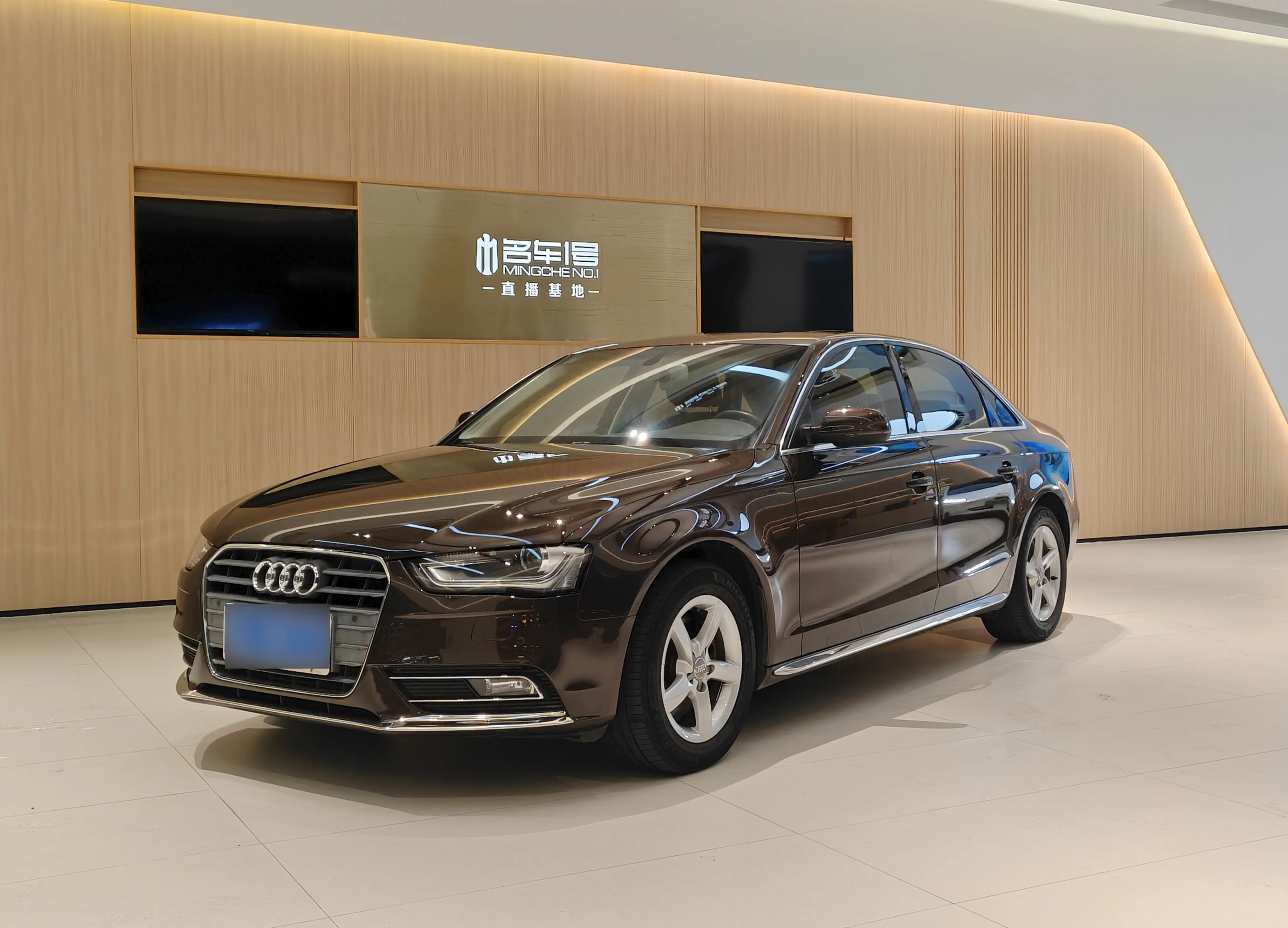 Audi A4L  из Китая