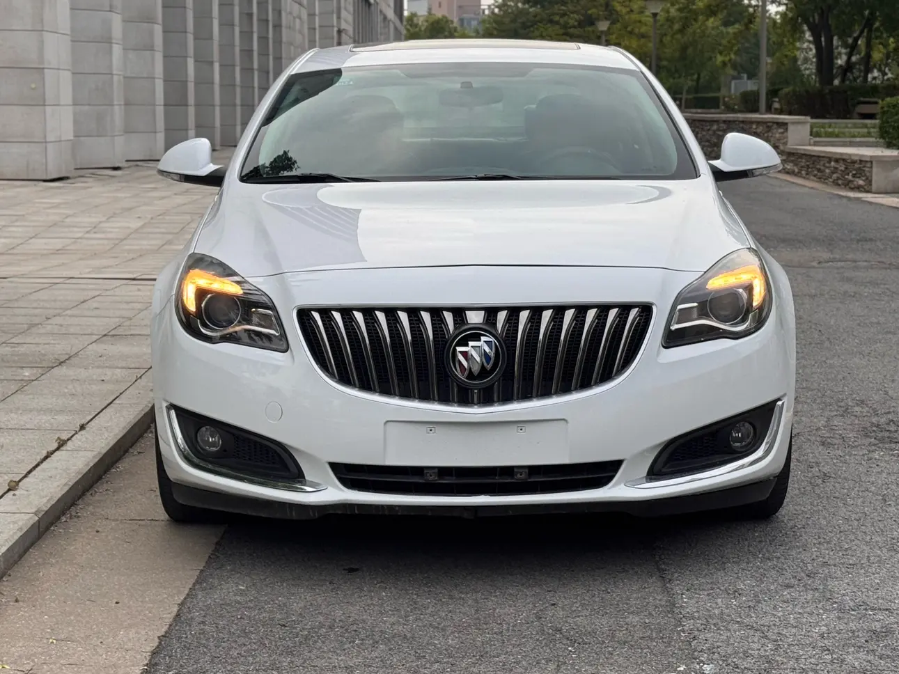 Buick Majesty  из Китая