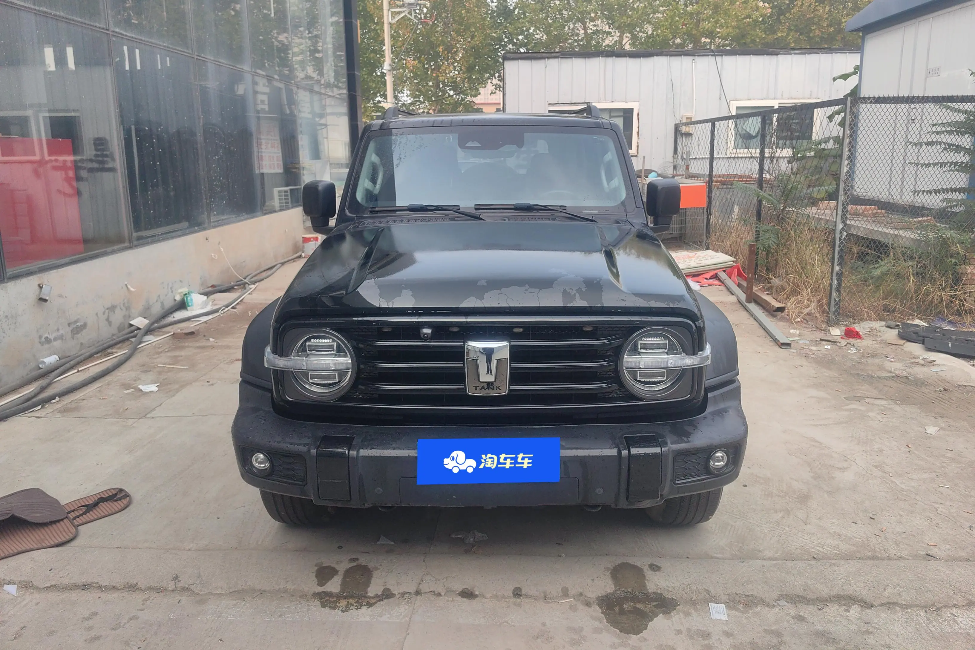 Tank 300  из Китая