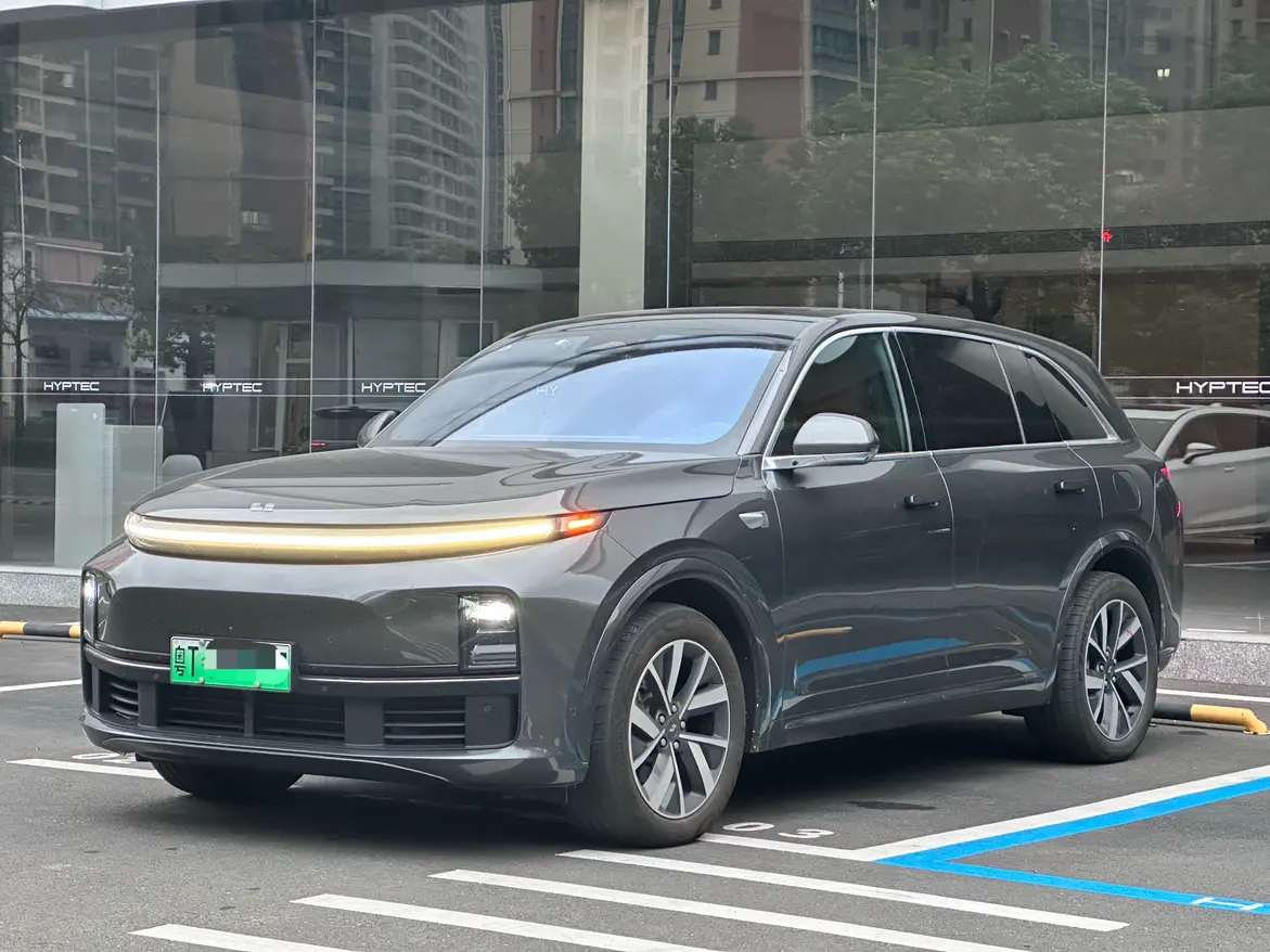 Li L7 (Ideal L7)  из Китая