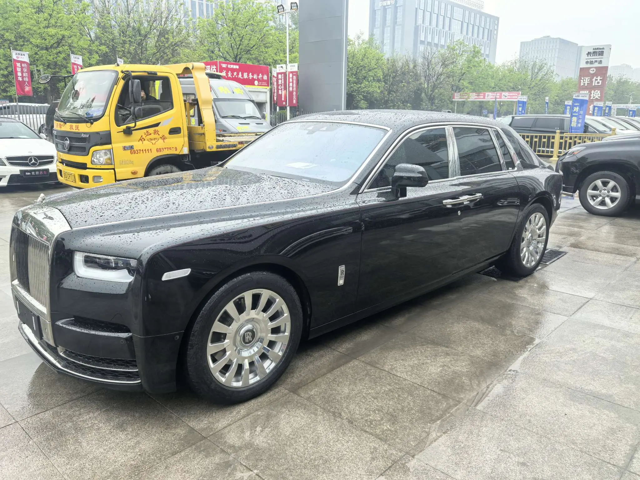 Rolls Royce Phantom  из Китая