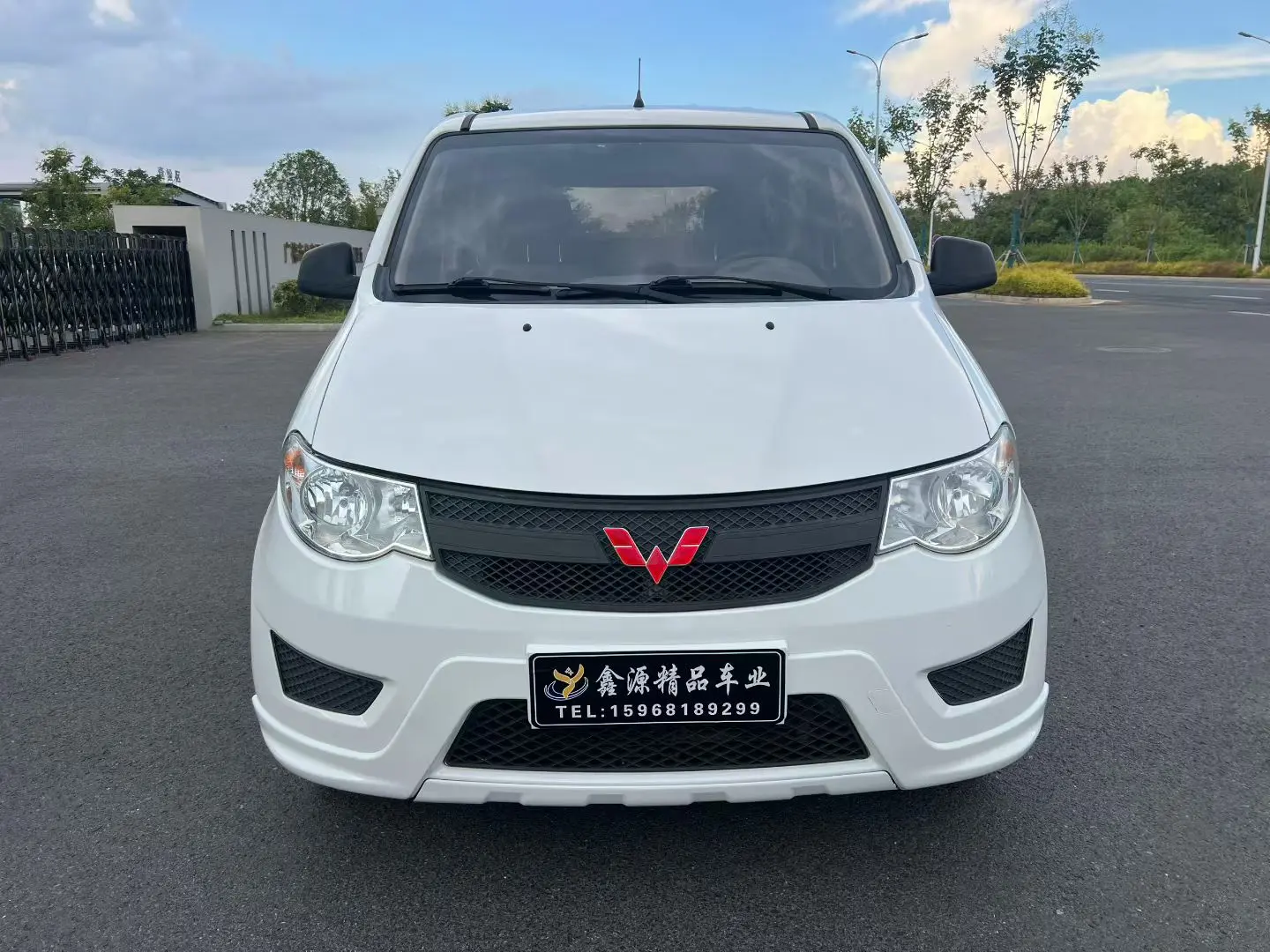 Wuling Hongguang  из Китая