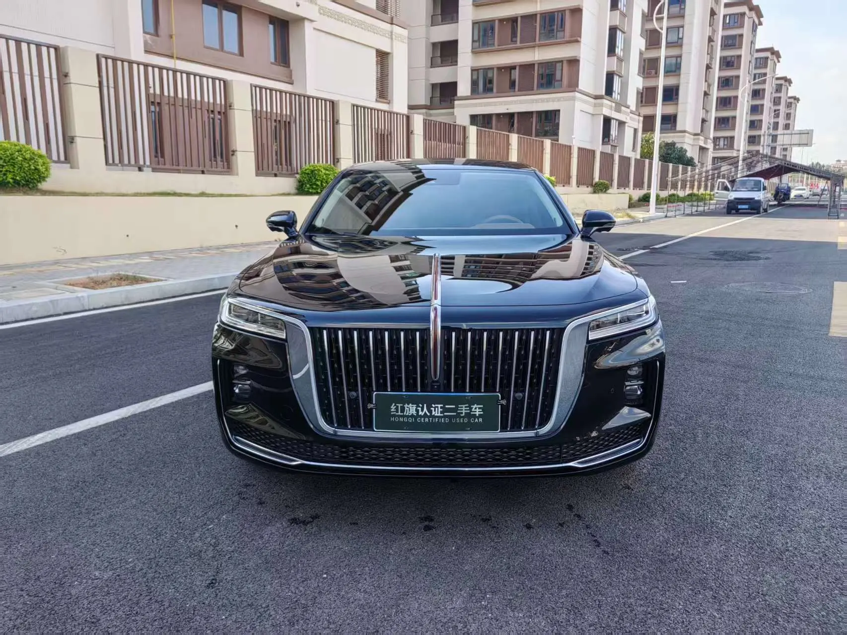 Hongqi H9  из Китая