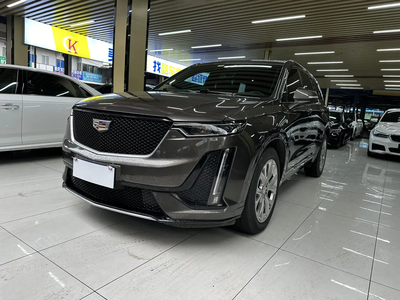 Cadillac XT6  из Китая