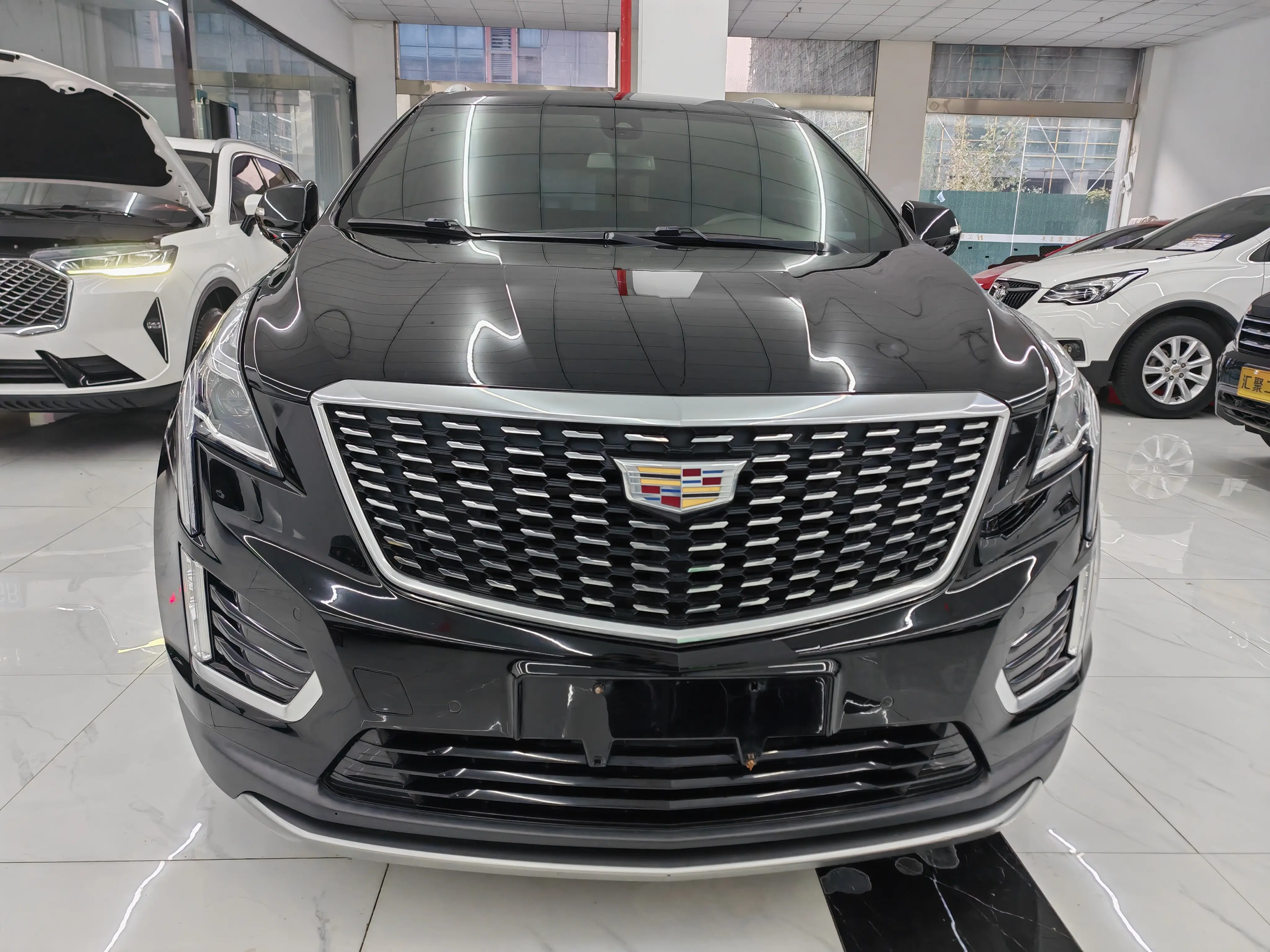 Cadillac XT5  из Китая