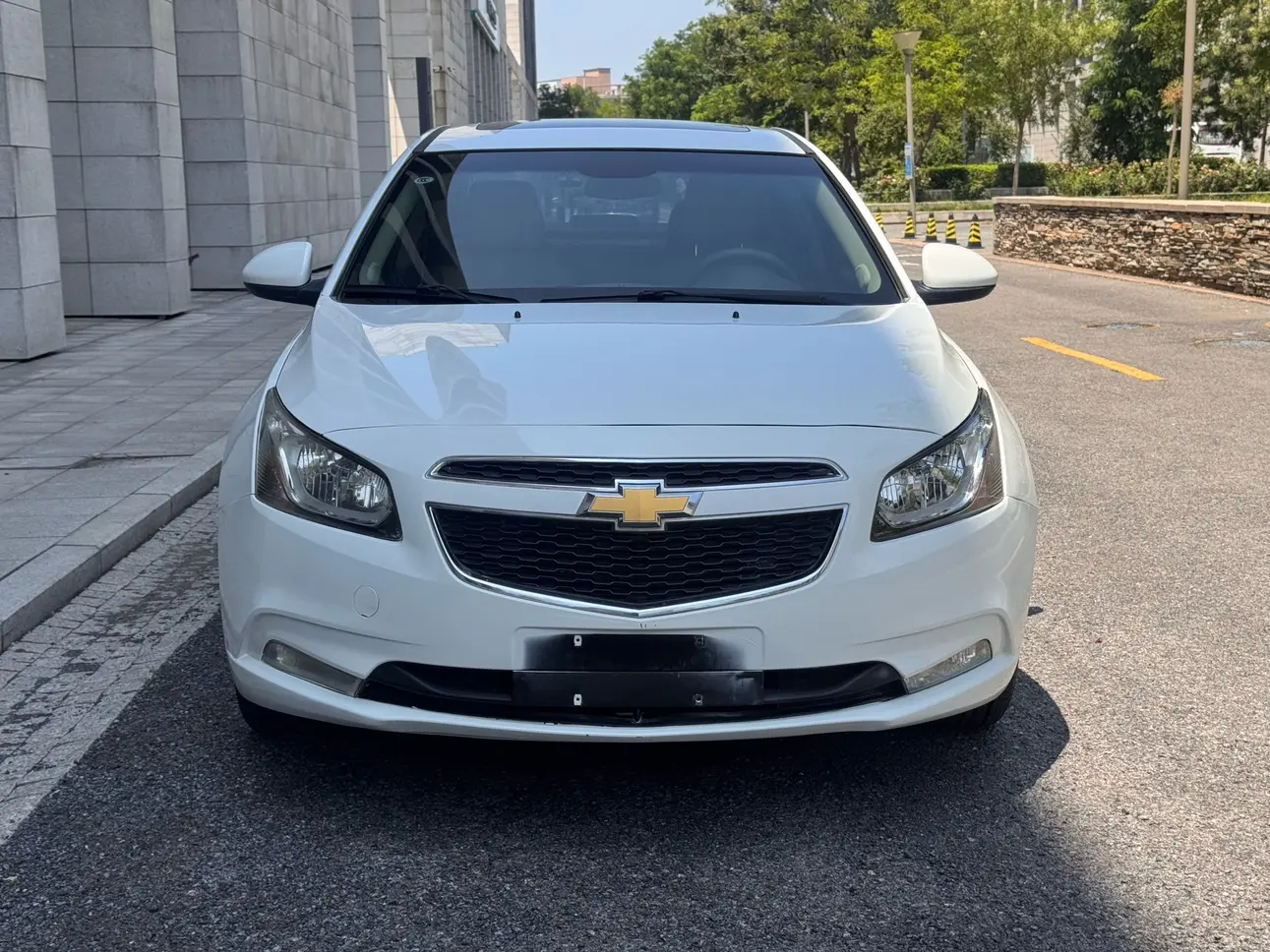 Chevrolet Monza (Cruze)  из Китая