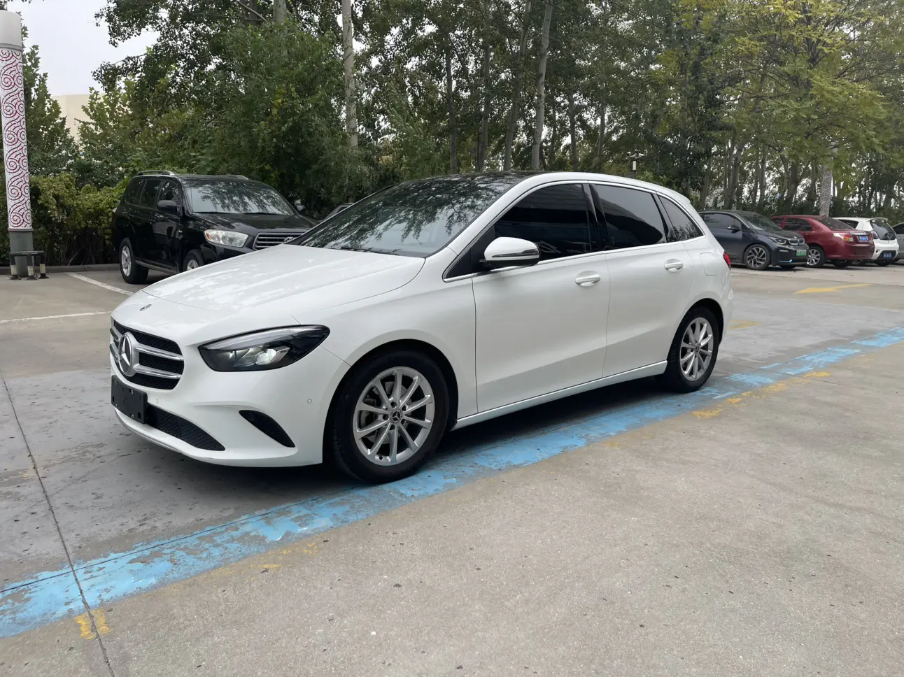 Mercedes-Benz Mercedes Benz B Class  из Китая
