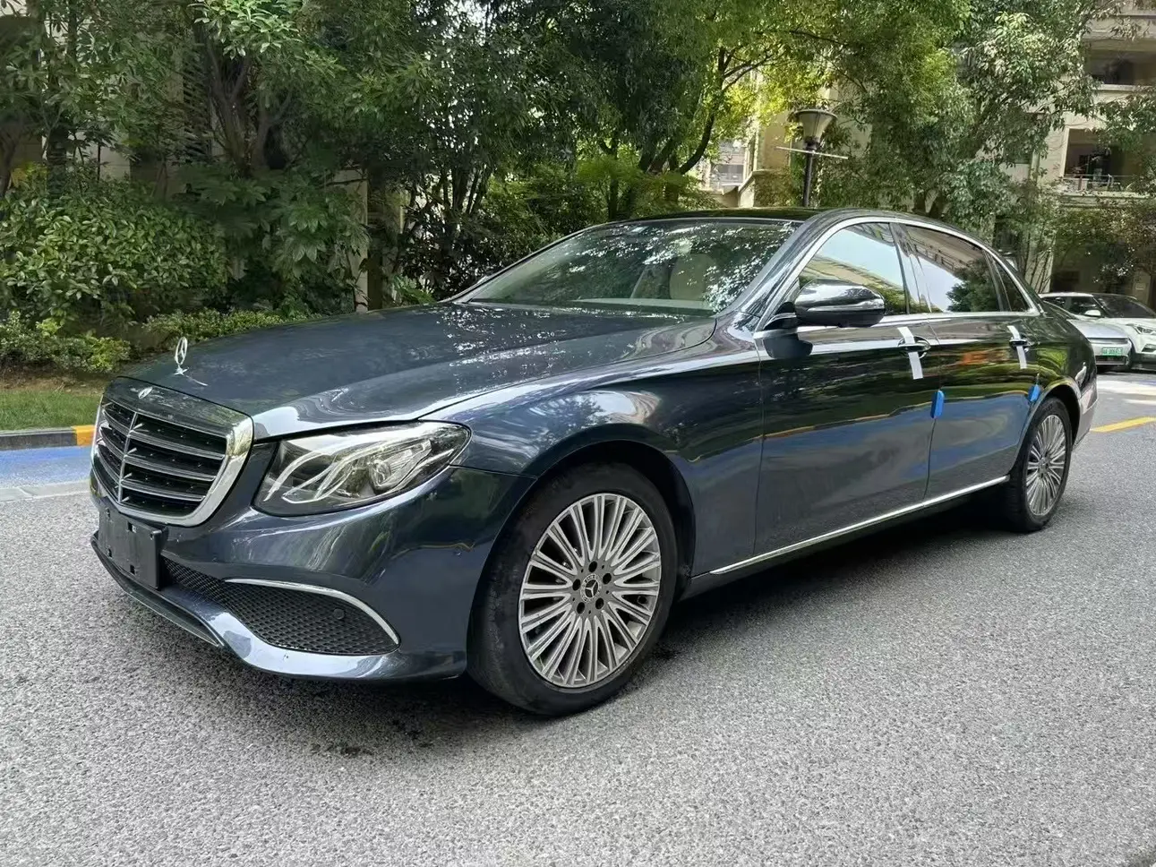 Mercedes-Benz E-Class  из Китая
