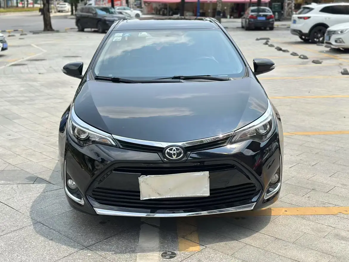 Toyota Levin (Lei Ling)  из Китая