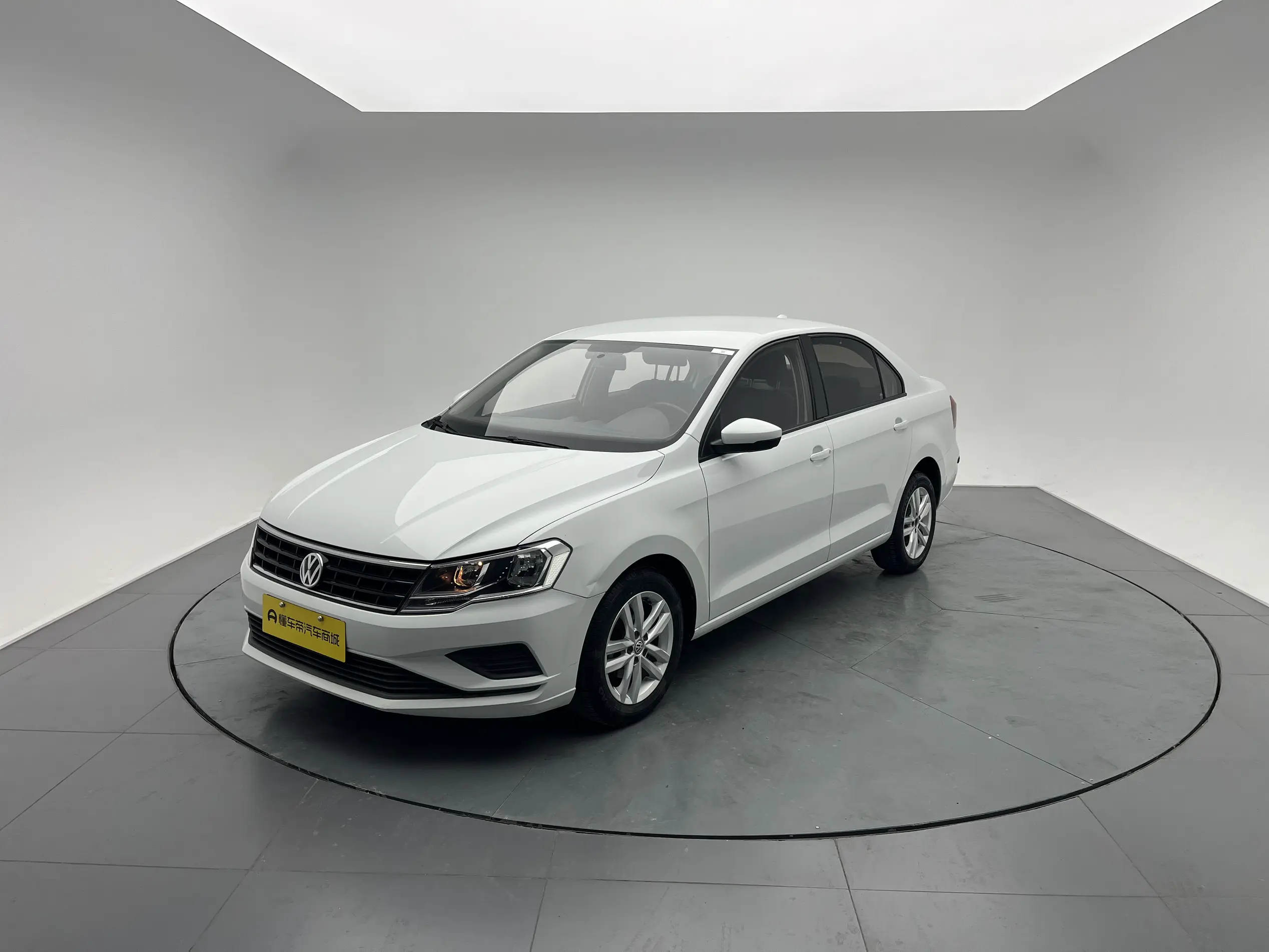 Volkswagen Jetta  из Китая