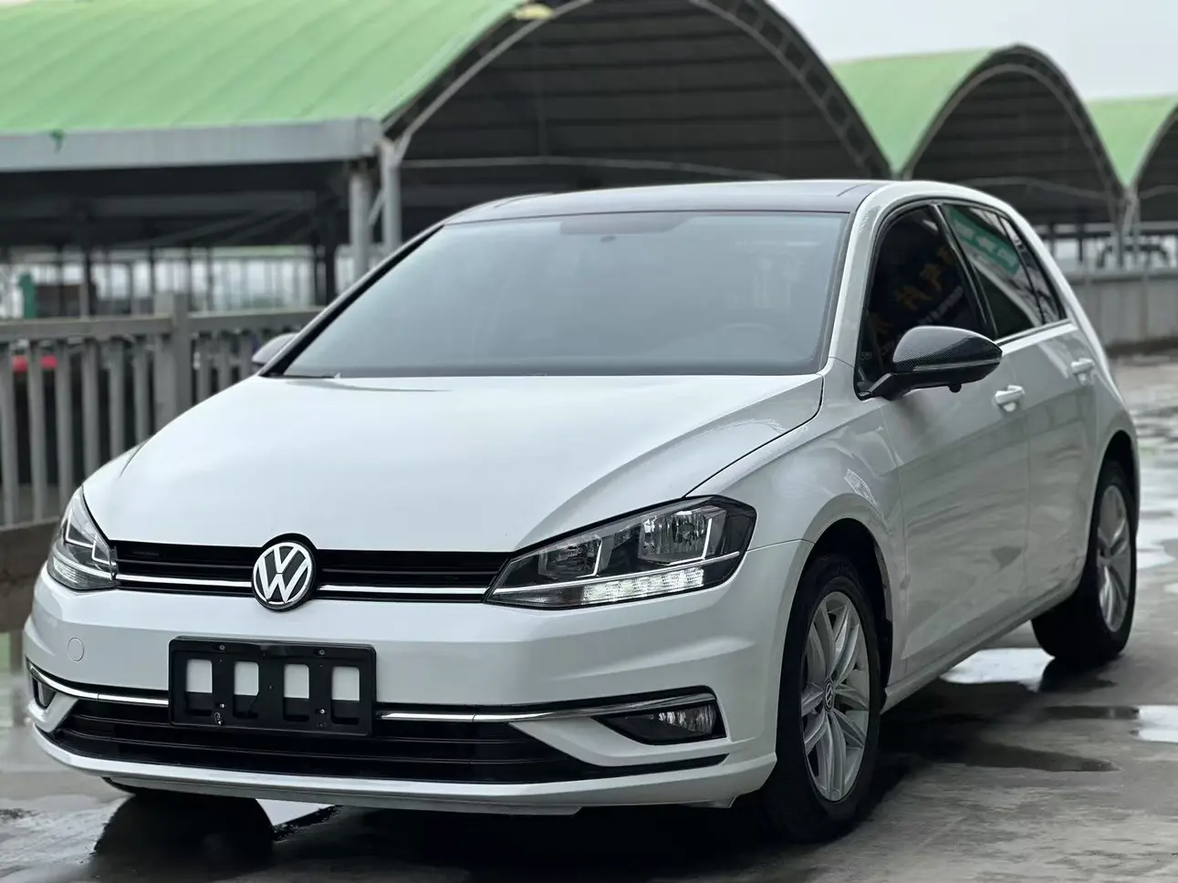 Volkswagen Golf  из Китая