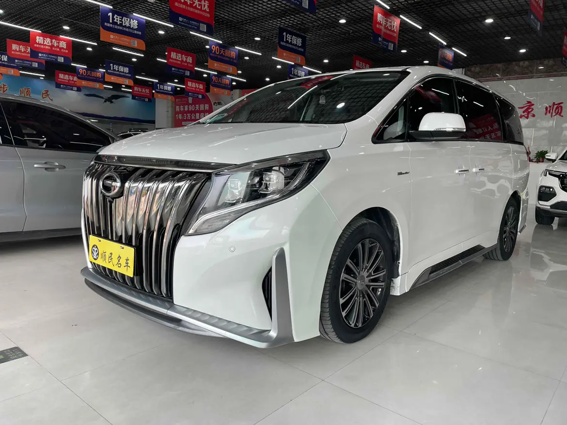 GAC Trumpchi M8  из Китая