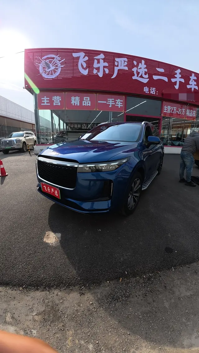 Li ONE (Ideal ONE)  из Китая