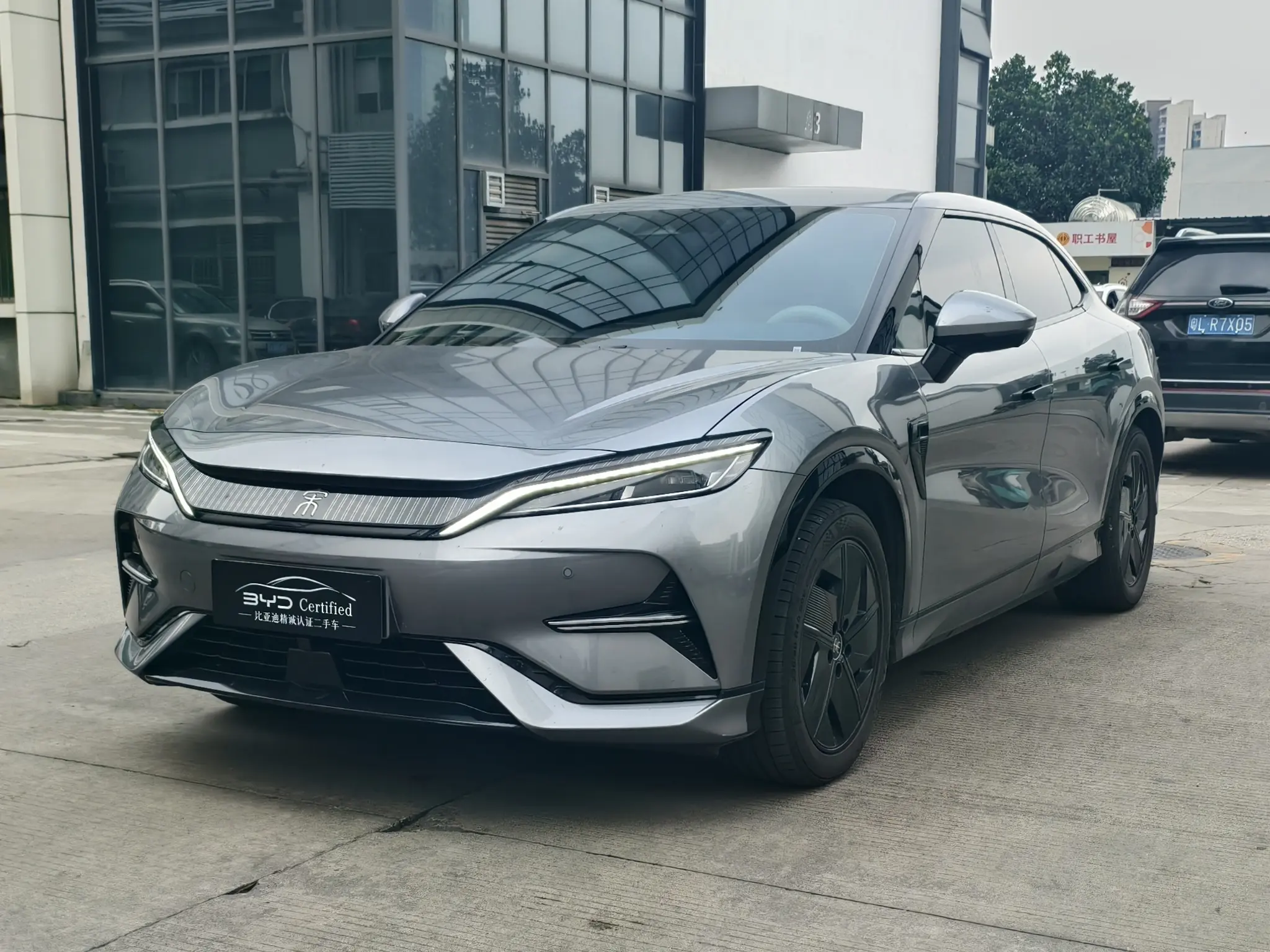 BYD Song L EV  из Китая