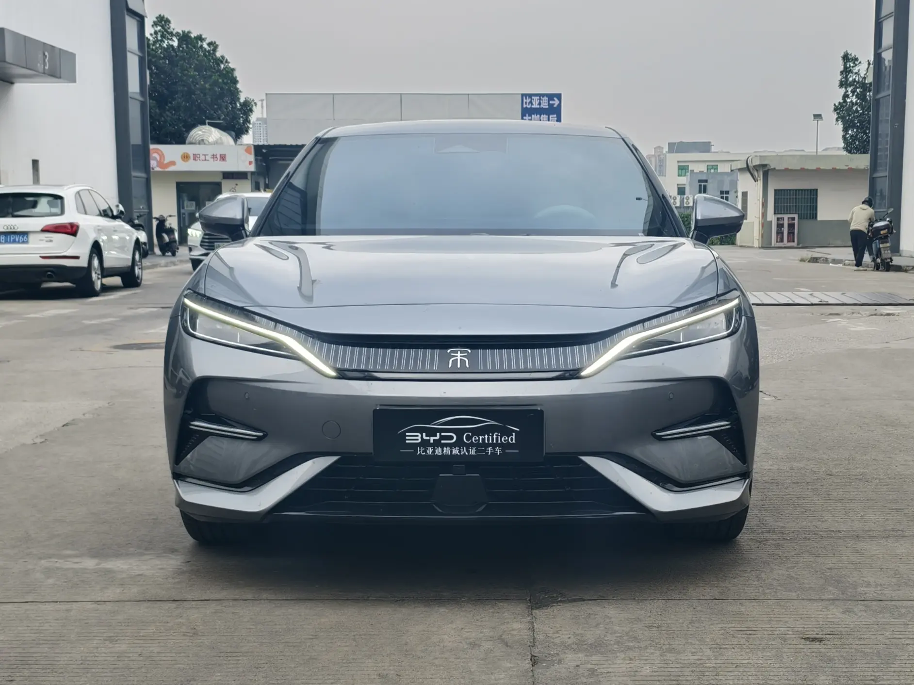 BYD Song L EV  из Китая