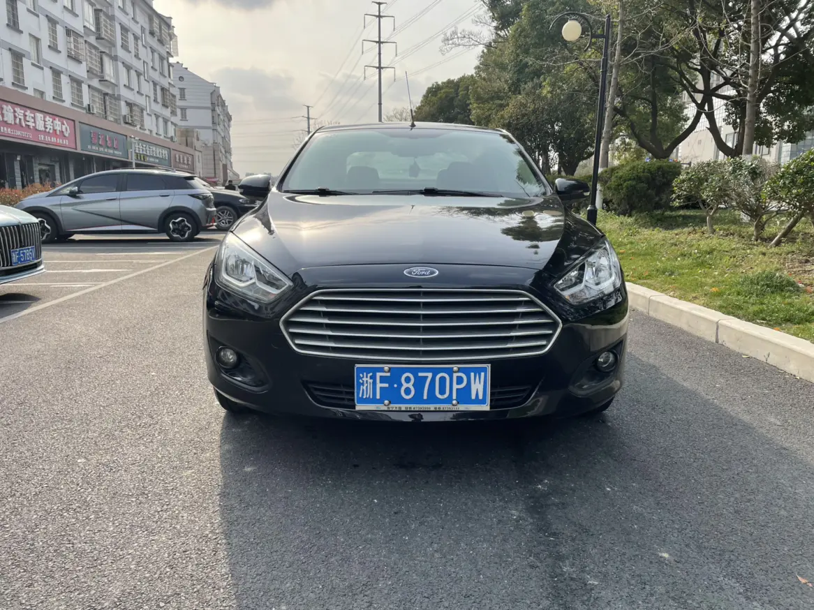 Ford Forrest  из Китая